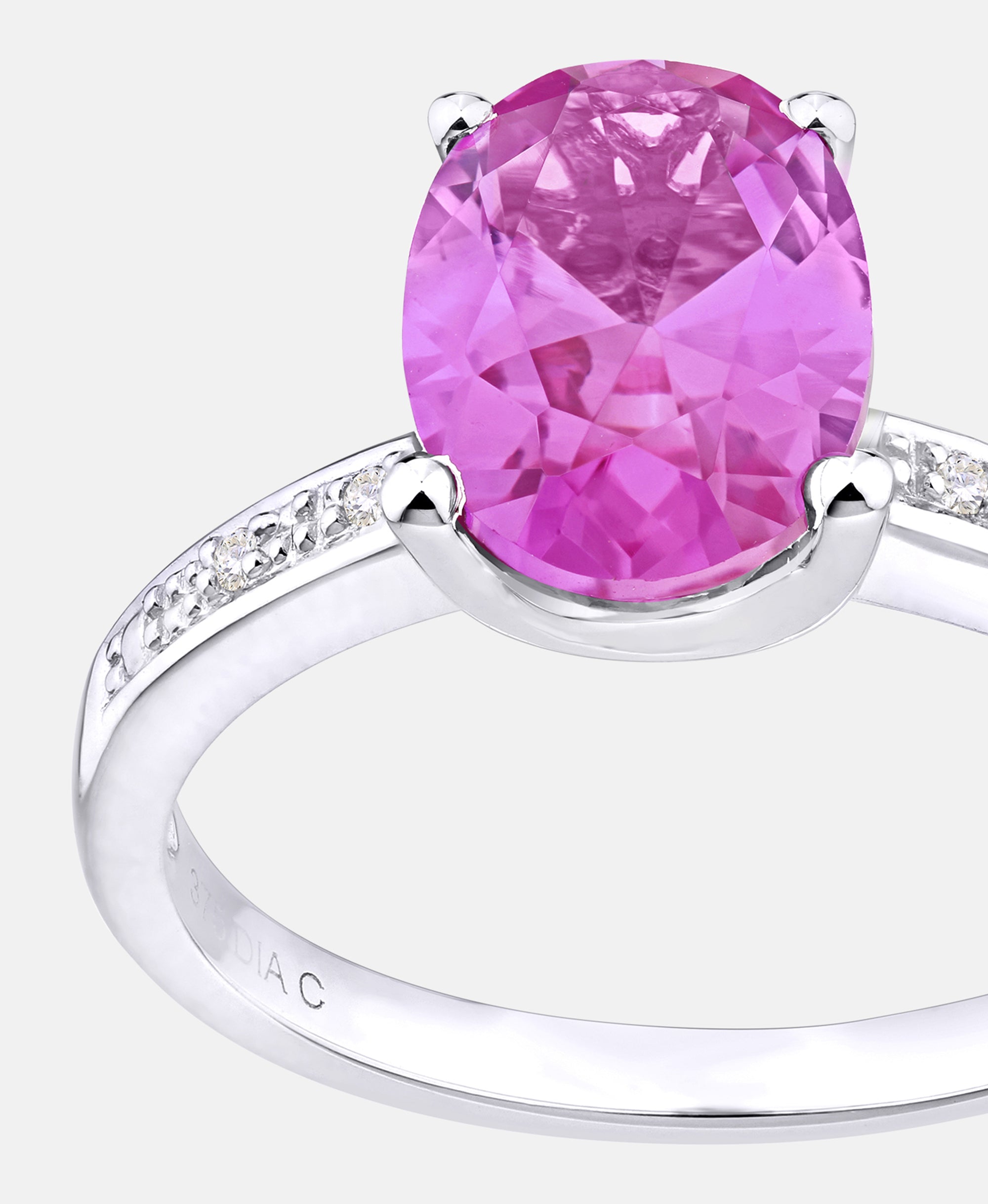 Ring aus 375 Weißgold mit Diamant mit Saphir