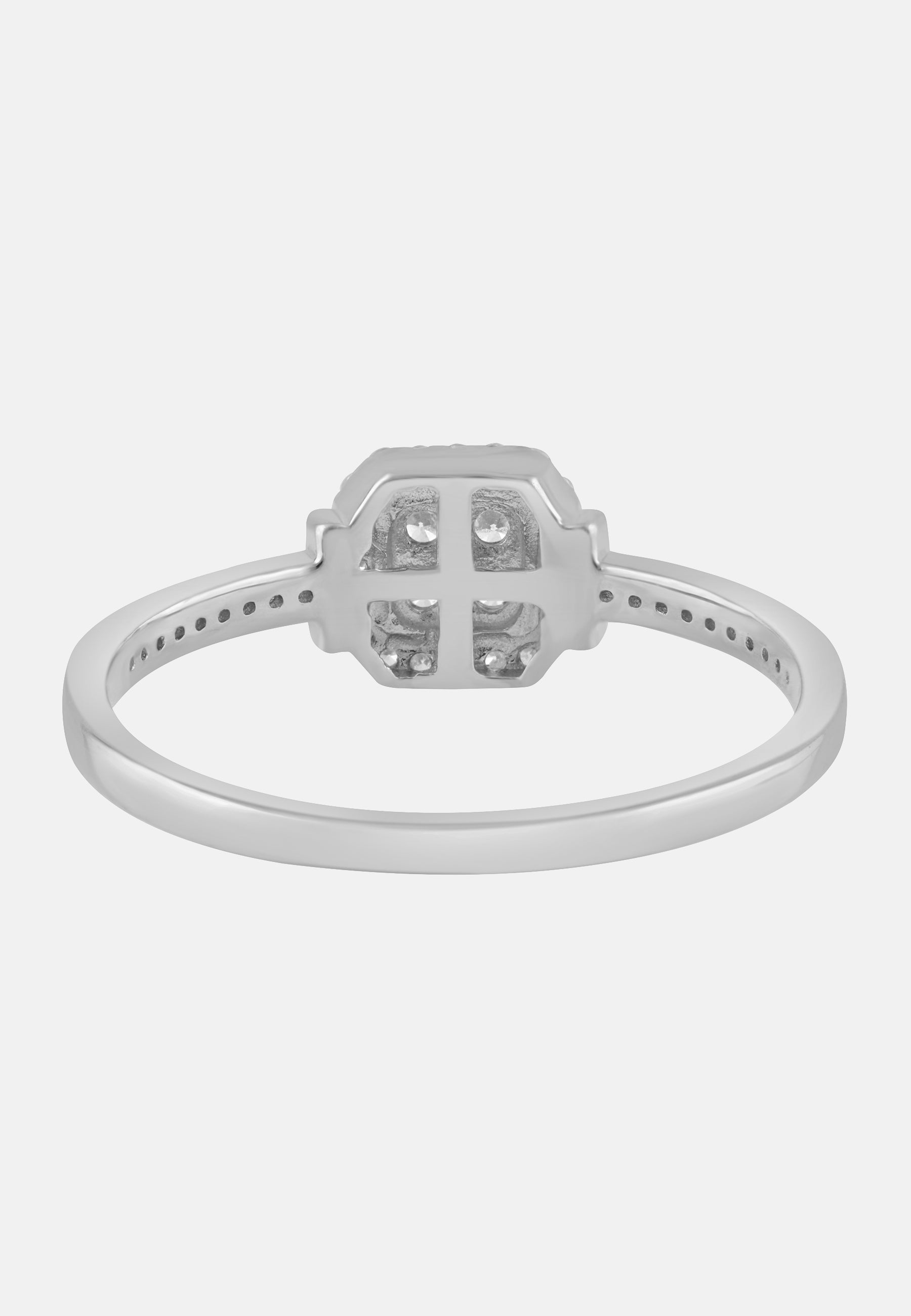 Ring aus 375 Weißgold mit Diamant