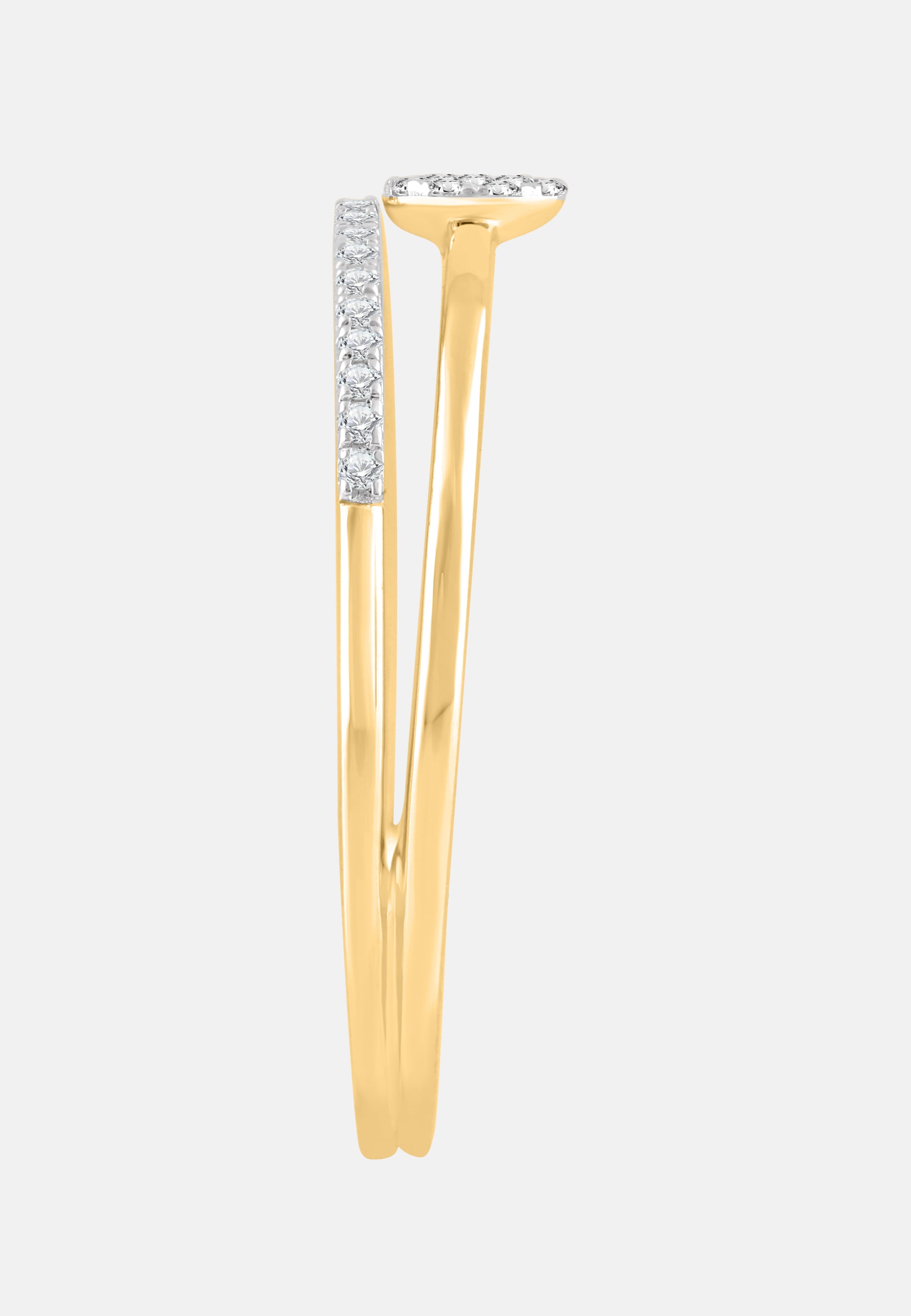 Ring aus 375 Gelbgold mit Diamant