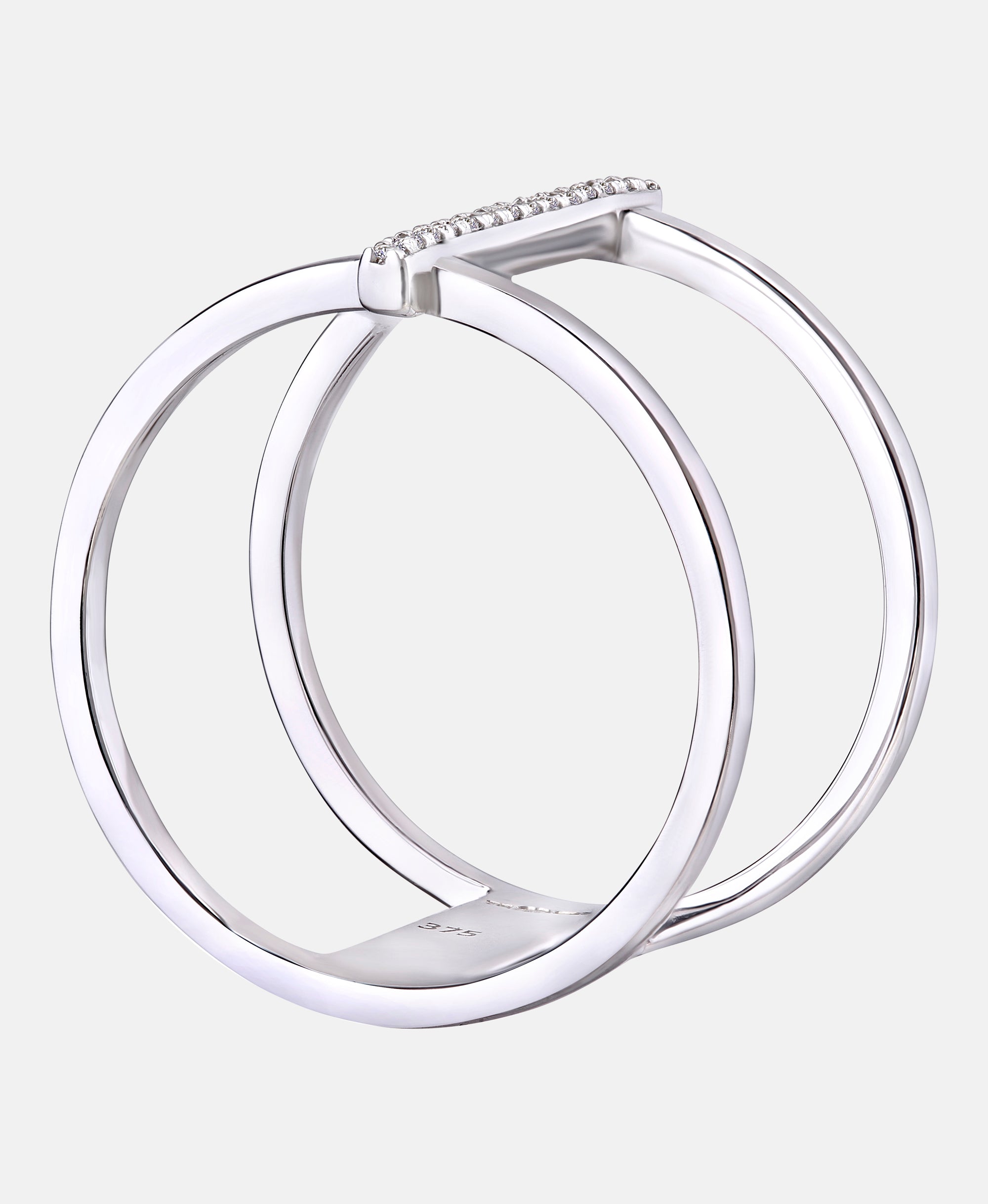 Ring aus 375 Weißgold mit Diamant