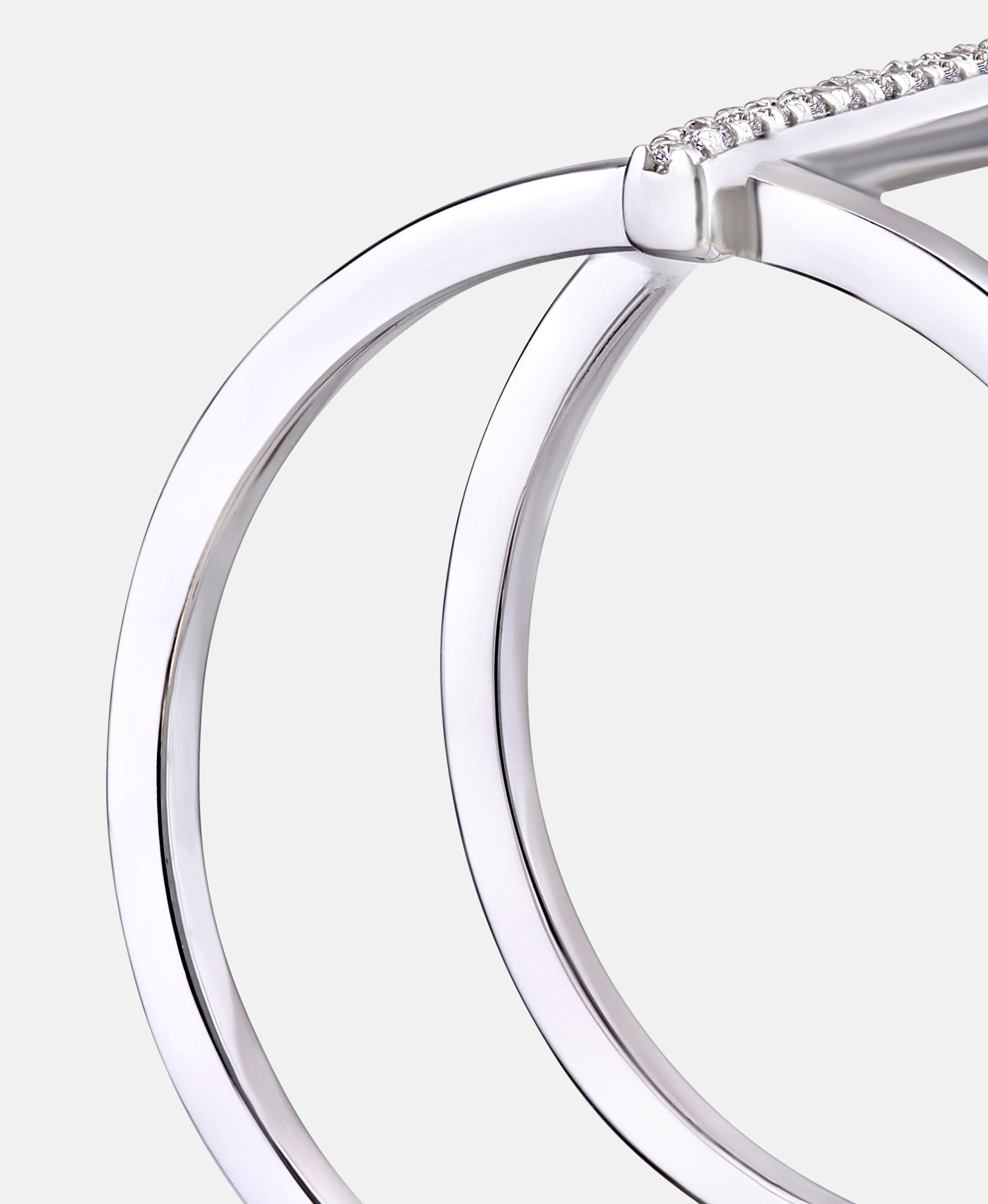 Ring aus 375 Weißgold mit Diamant