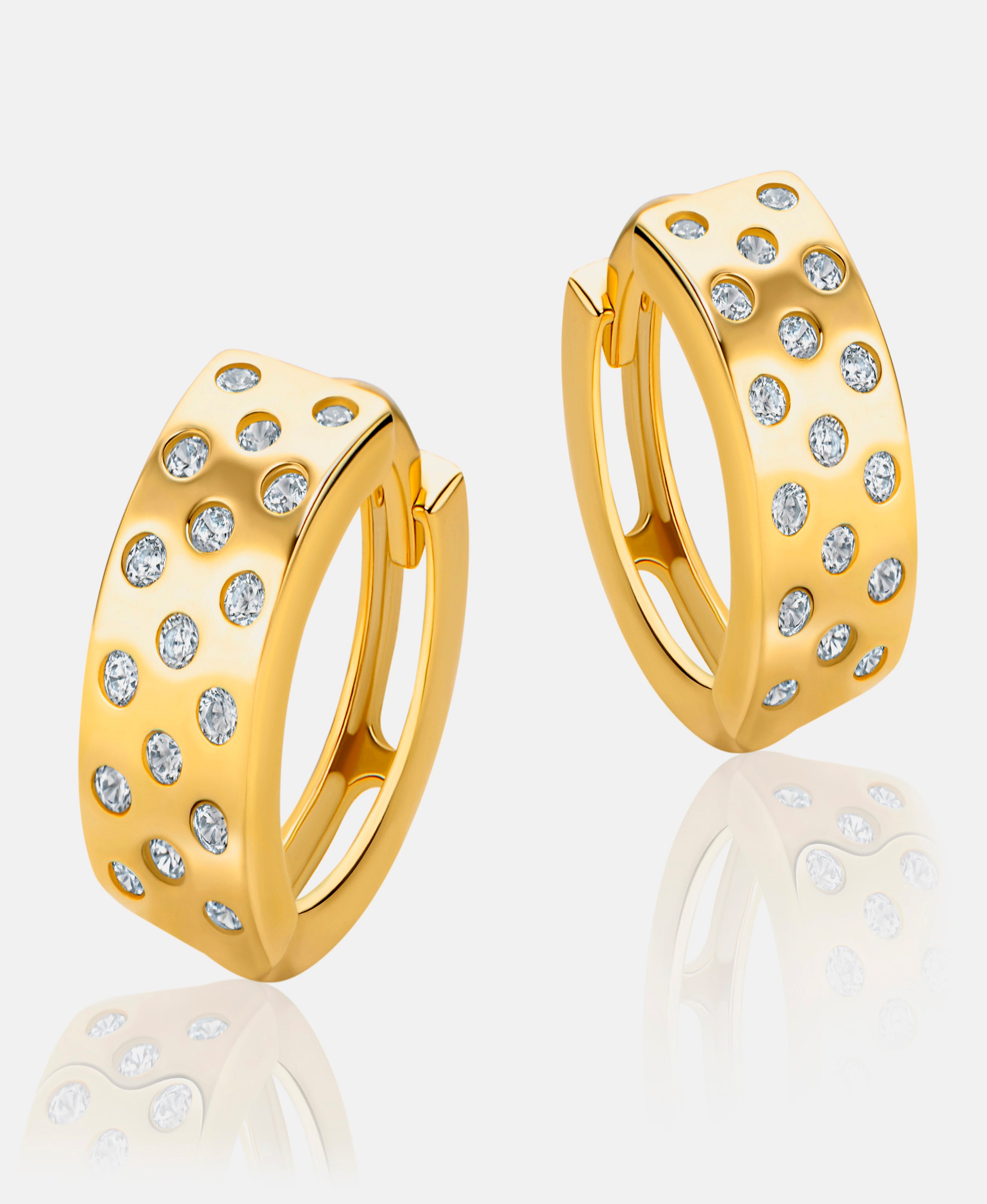 Hoop earrings in 585 (14K) Yellow Gold with Cubic Zirconia