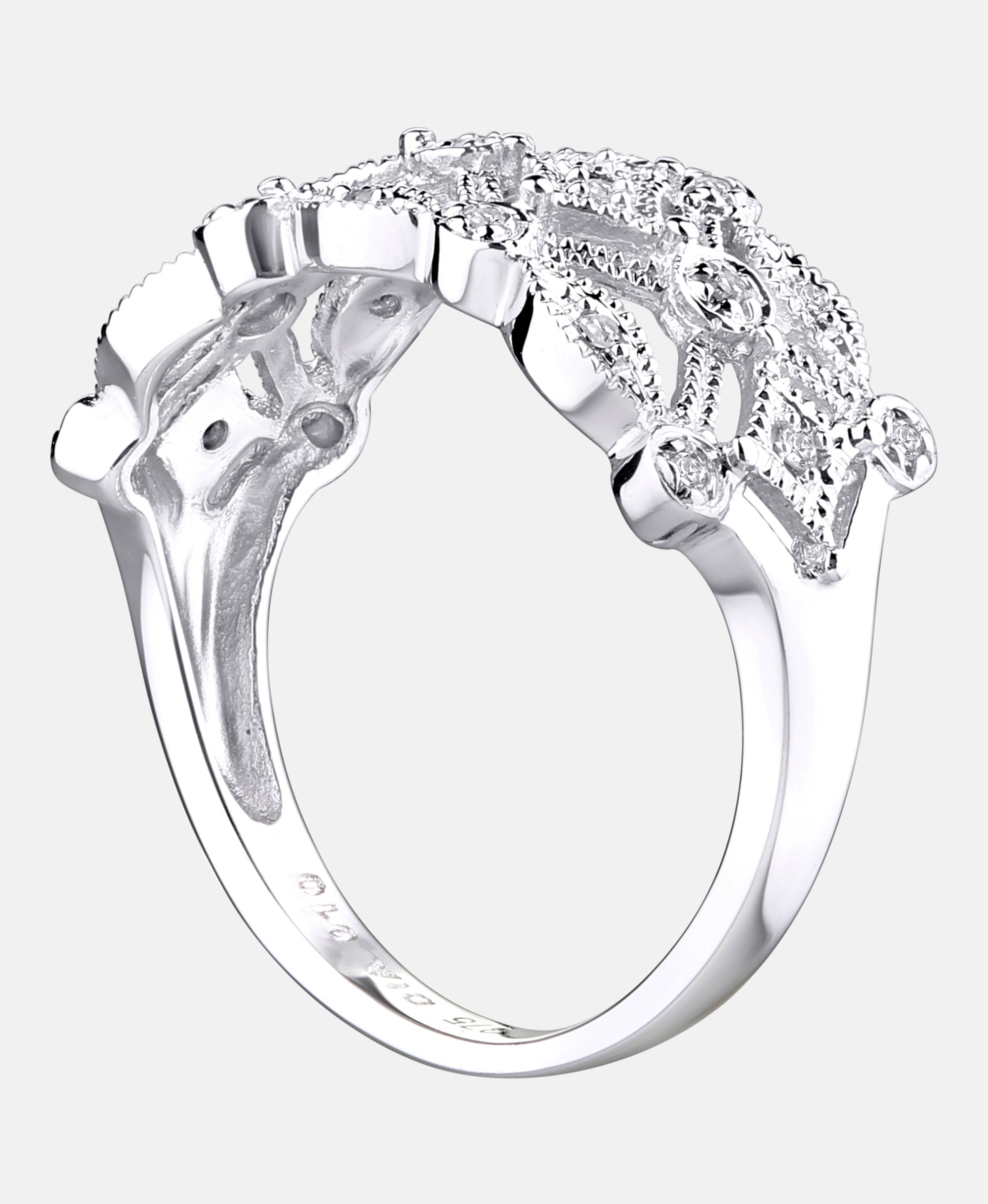 Ring aus 375 Weißgold mit Diamant