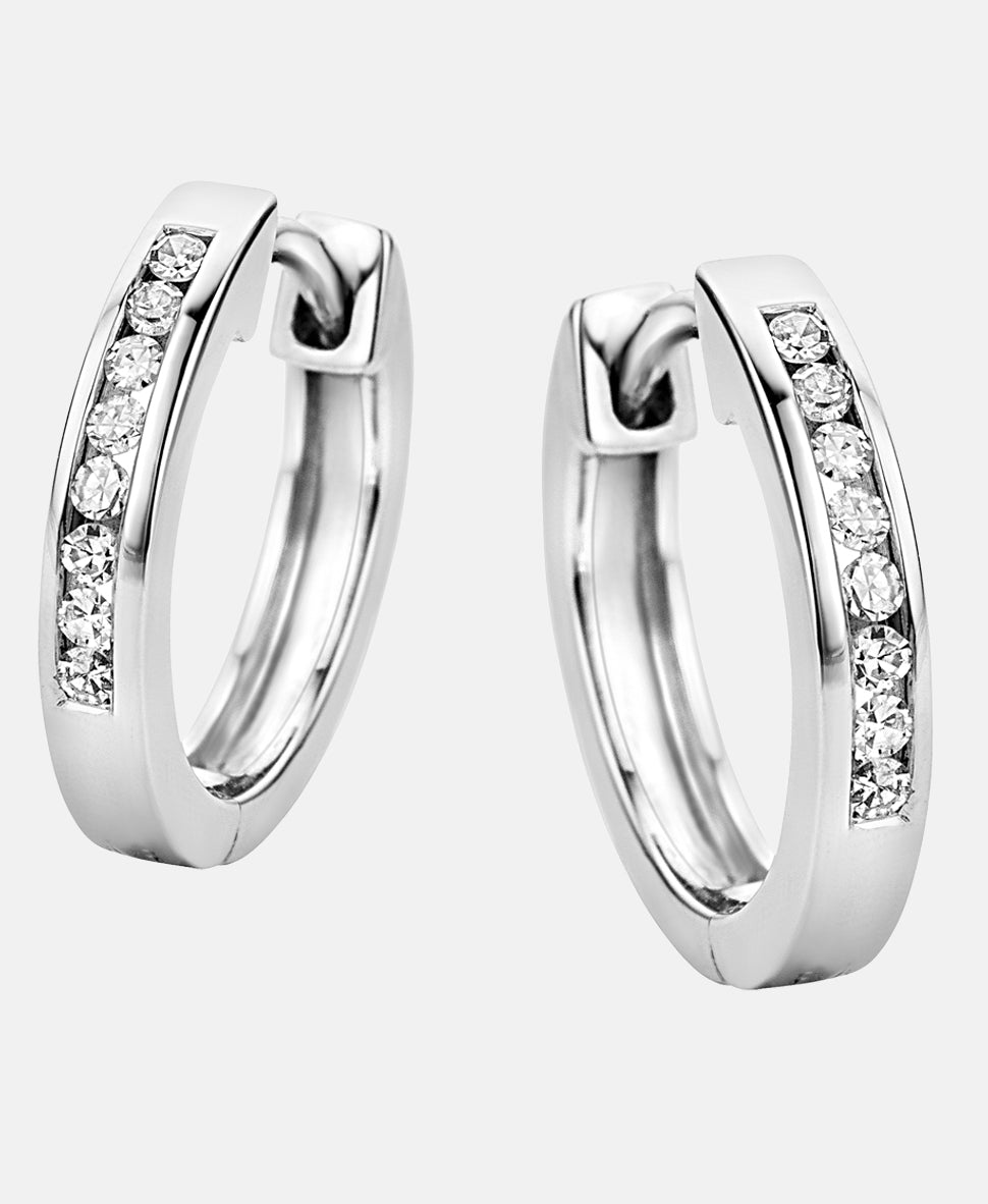 Creolen aus 375 Weißgold mit Diamant