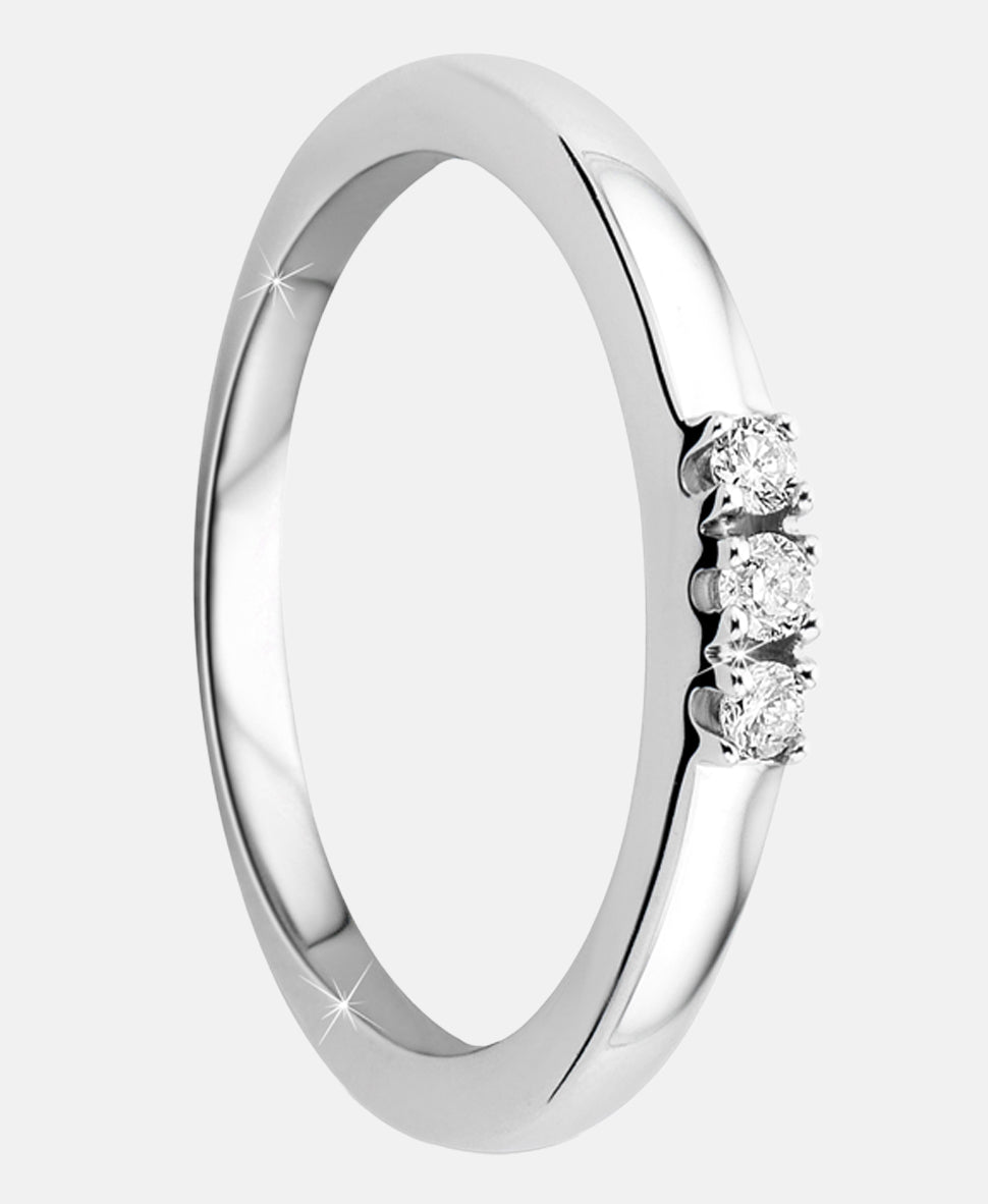 Ring aus 375 Weißgold mit Diamant