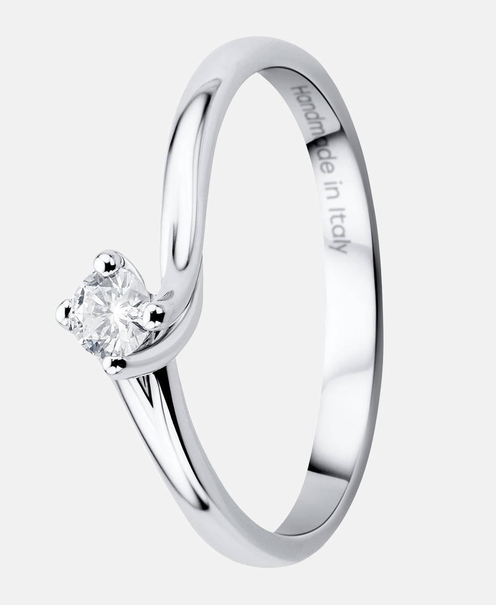 Ring aus 750 Weißgold mit 0.12 Karat Diamant