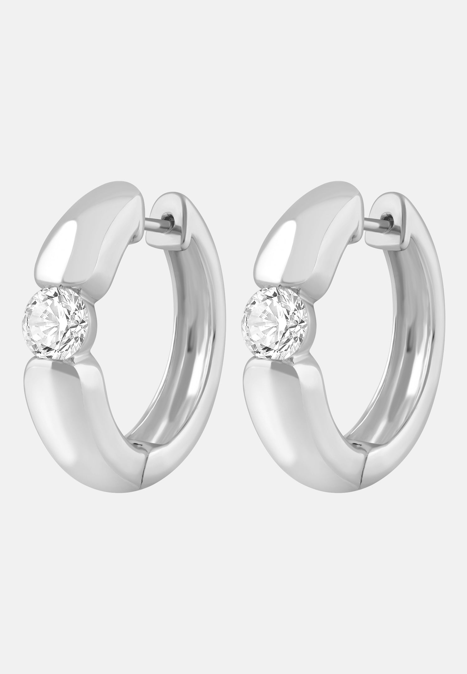Ohrringe aus 375 Weißgold mit Lab Grown Diamant