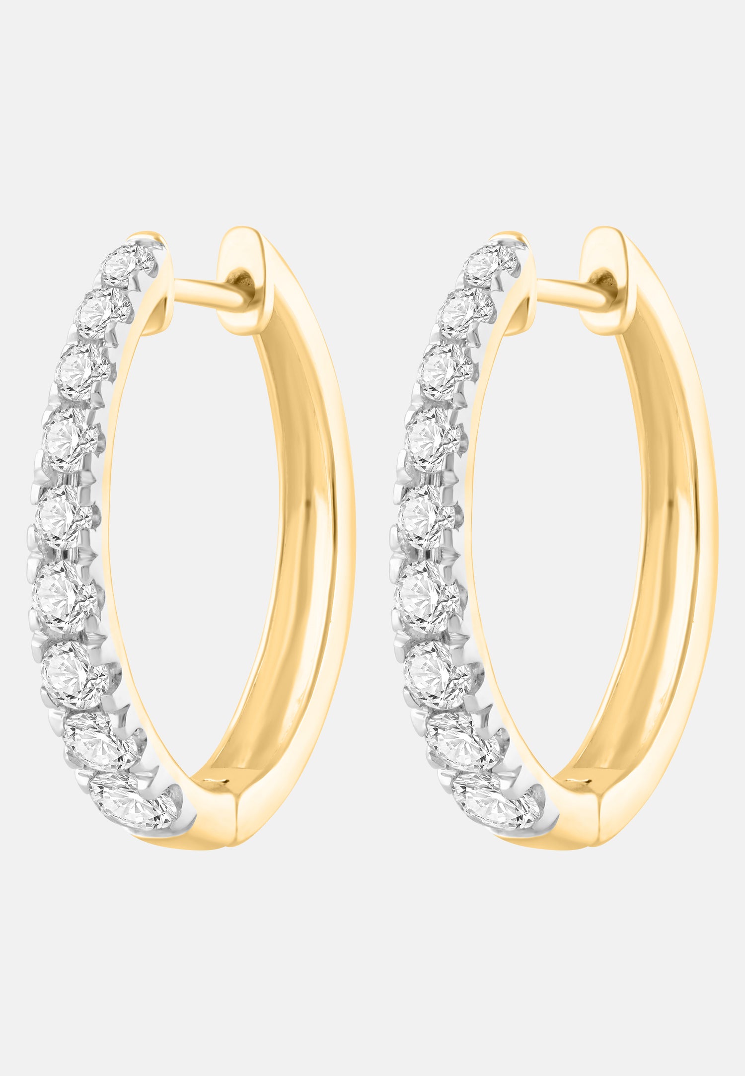 Ohrringe aus 375 Gelbgold mit Lab Grown Diamant