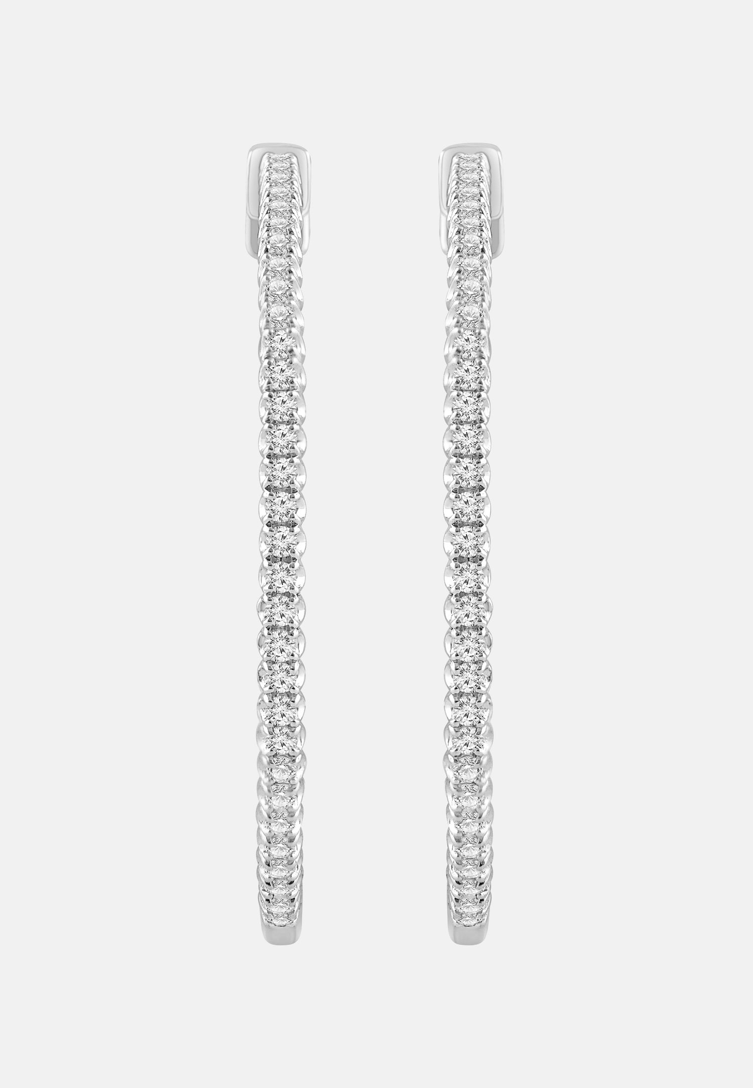 Ohrringe aus 375 Weißgold mit Lab Grown Diamant