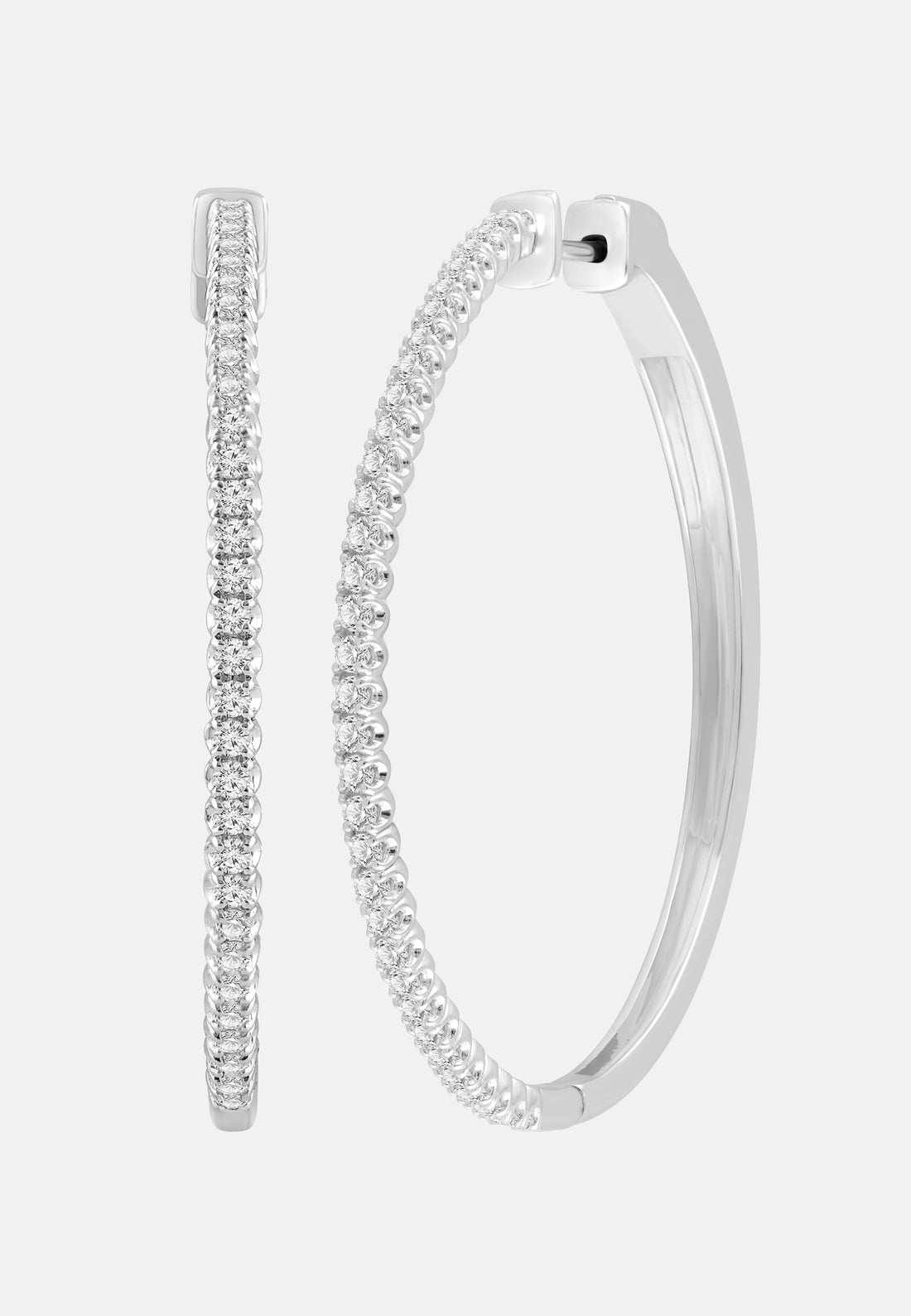 Ohrringe aus 375 Weißgold mit Lab Grown Diamant