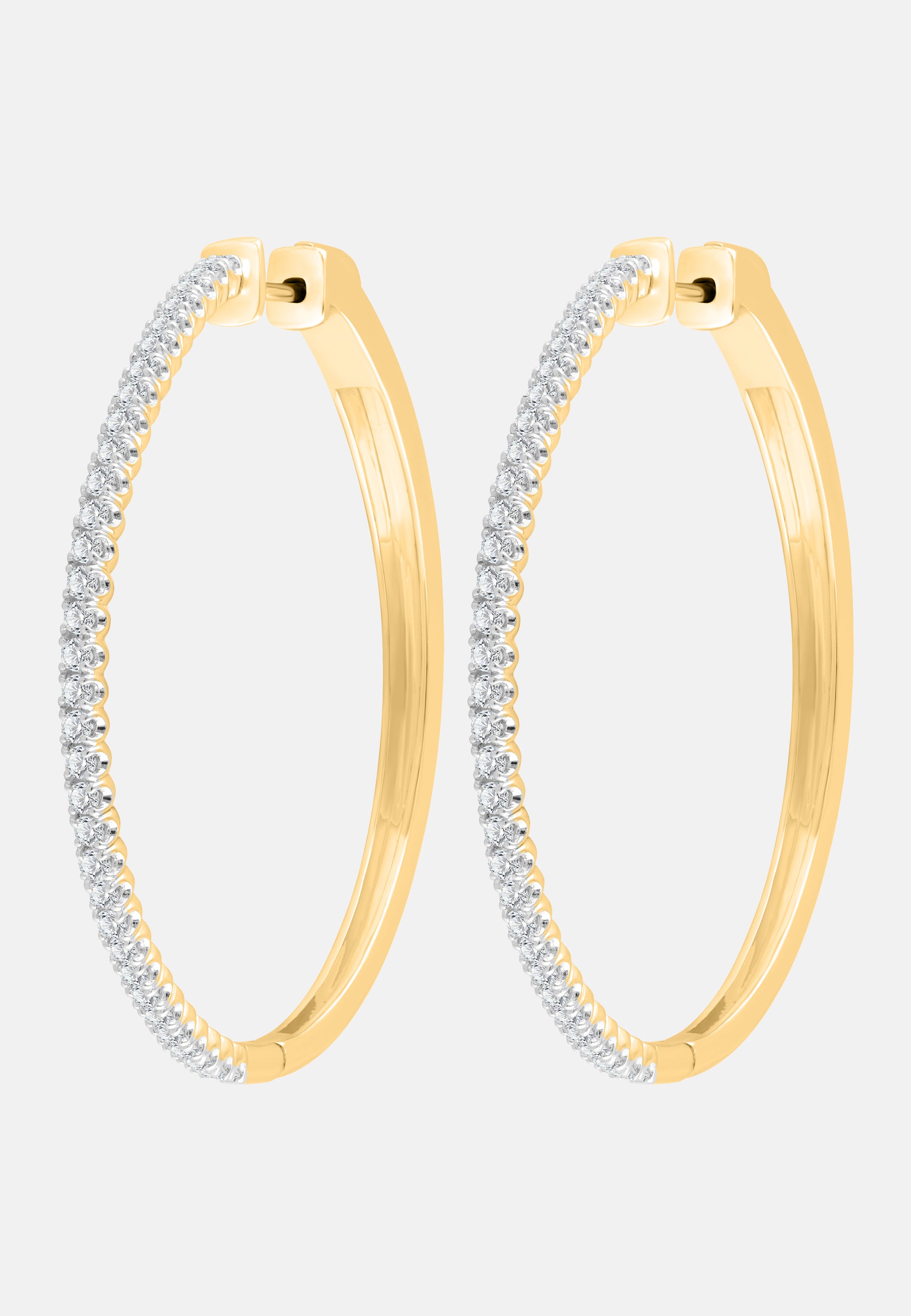 Ohrringe aus 375 Gelbgold mit Lab Grown Diamant