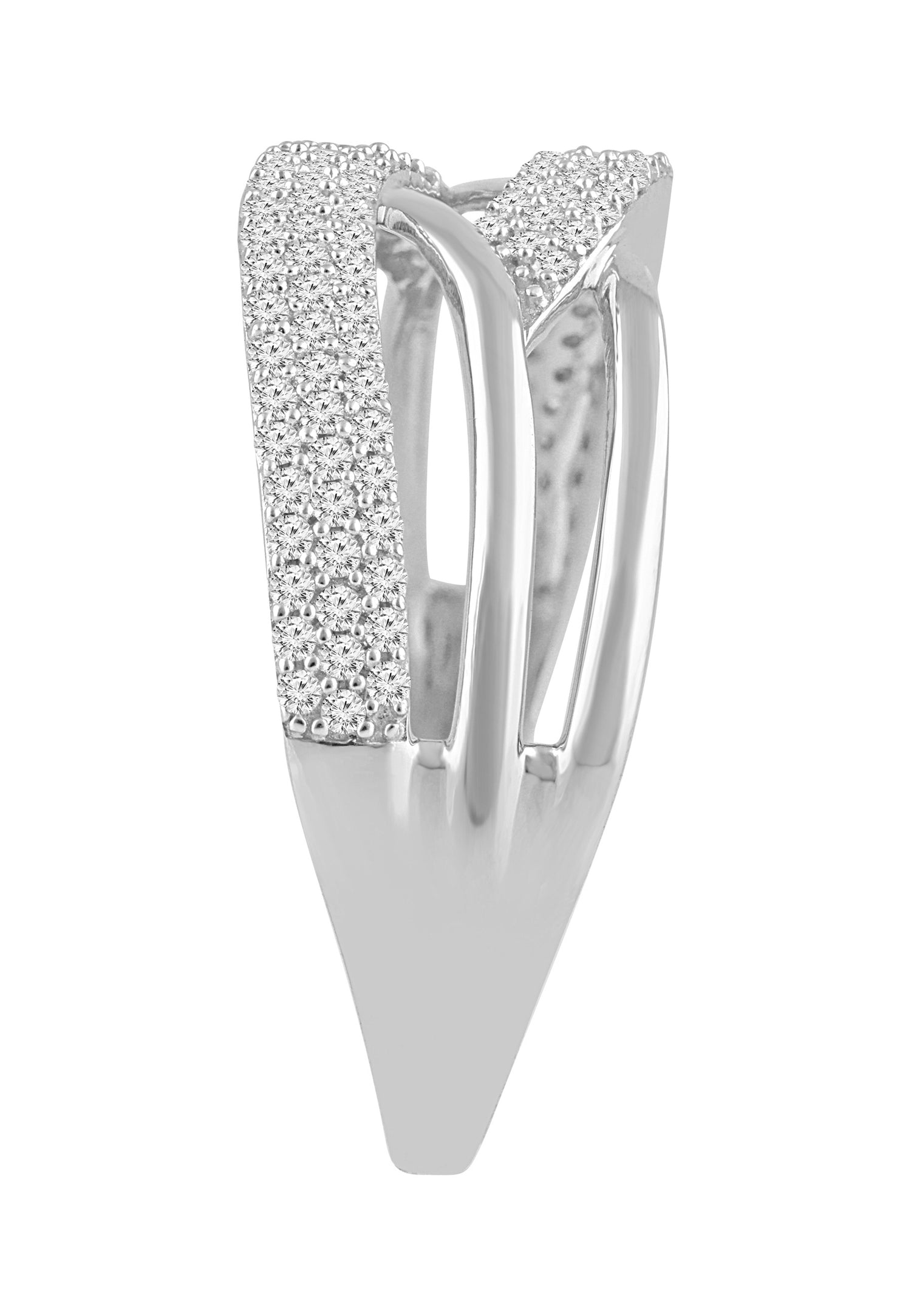 Ring aus 375 Weißgold mit Diamant