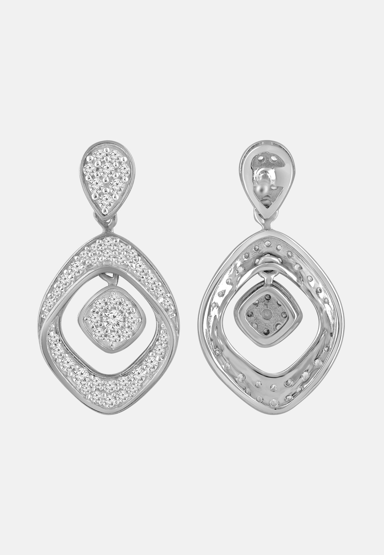 Ohrringe aus 585 Weißgold mit Diamant