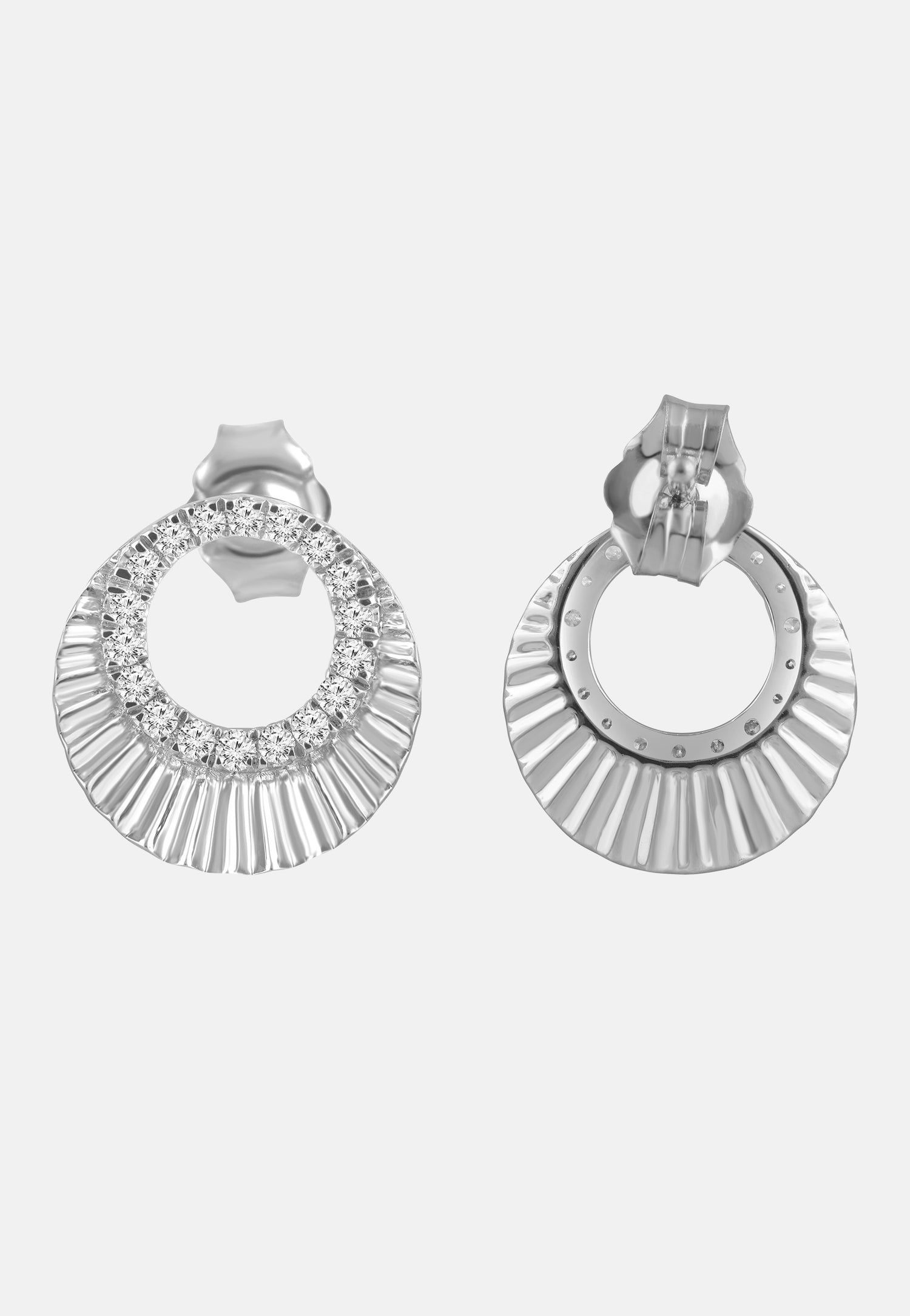 Ohrringe aus 375 Weißgold mit Diamant