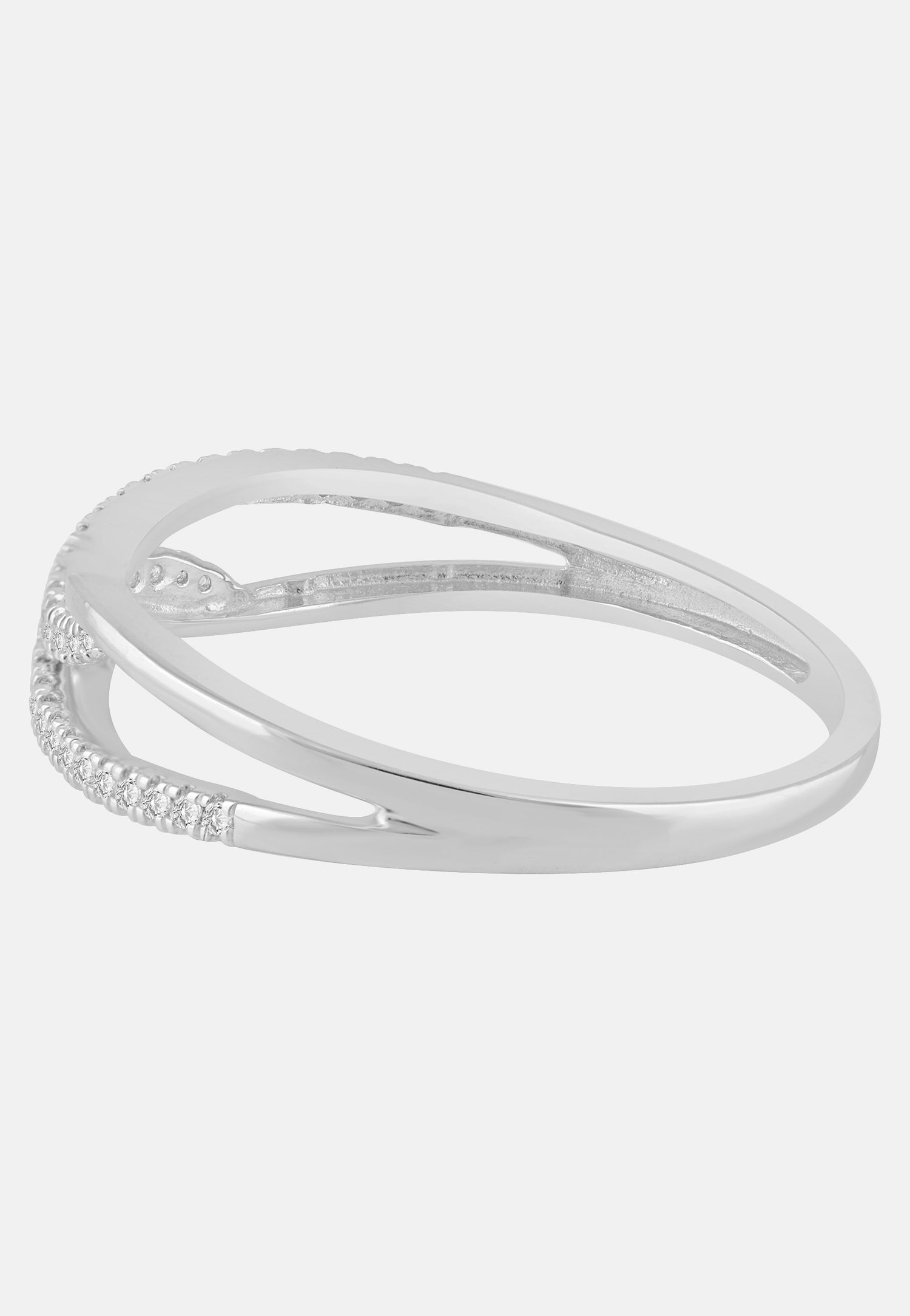 Ring aus 375 Weißgold mit Diamant