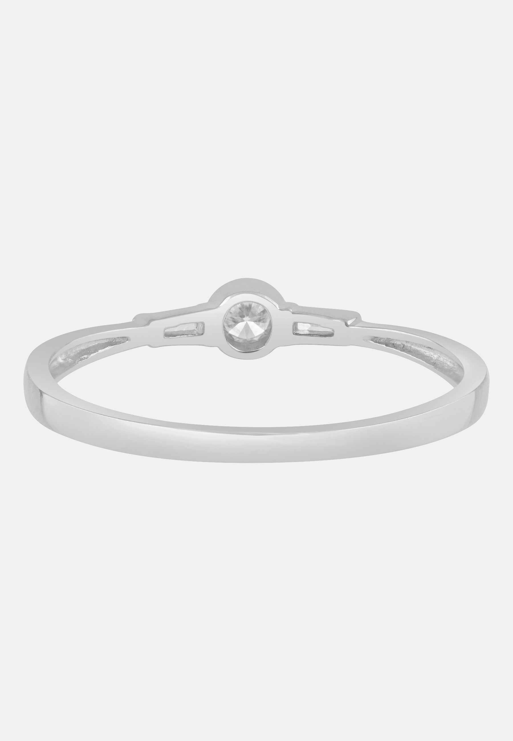 Ring aus 585 Weißgold mit Diamant