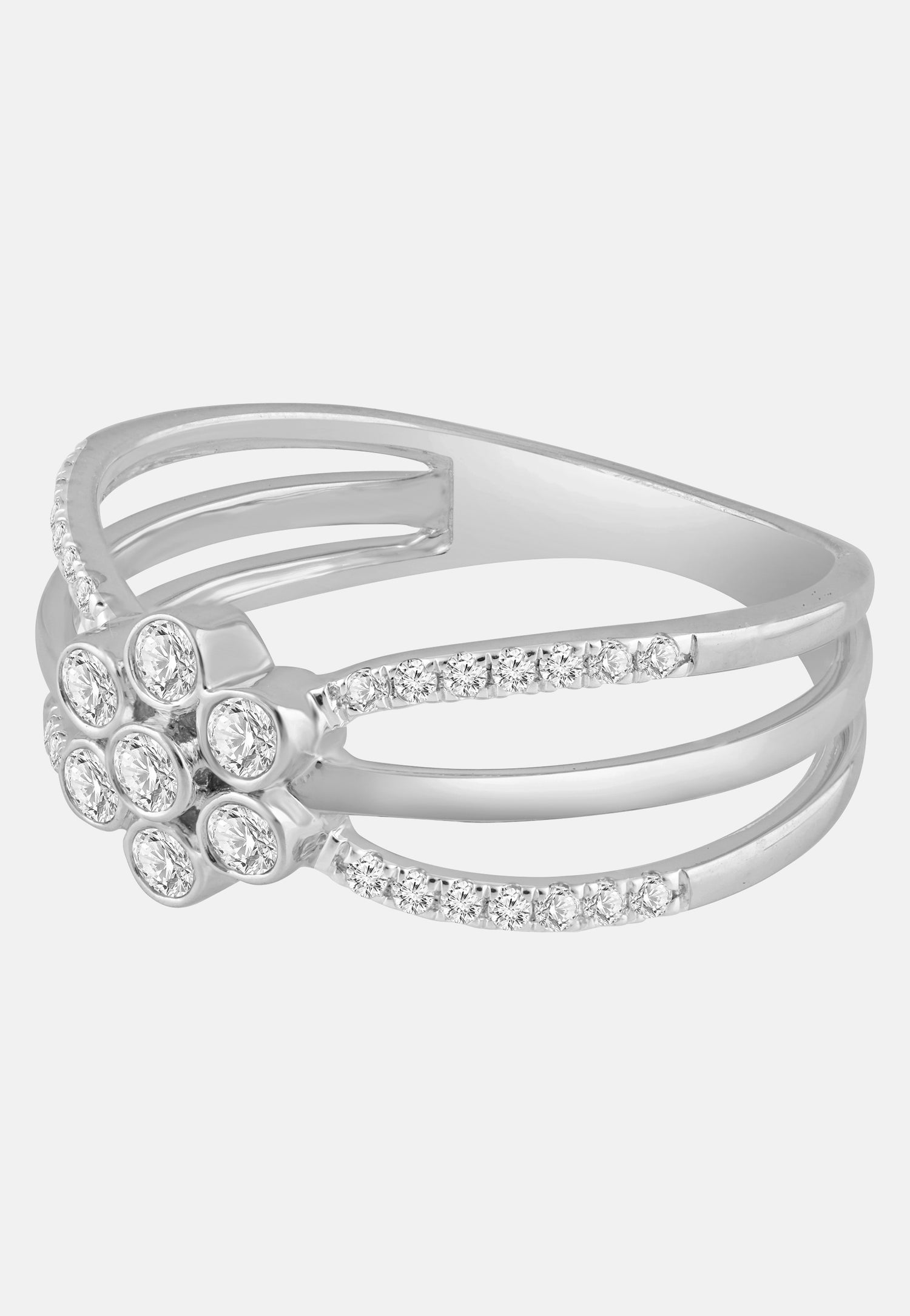 Ring aus 585 Weißgold mit Diamant