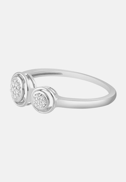 Ring aus 375 Weißgold mit Diamant