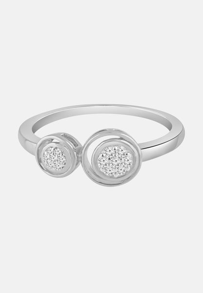 Ring aus 375 Weißgold mit Diamant
