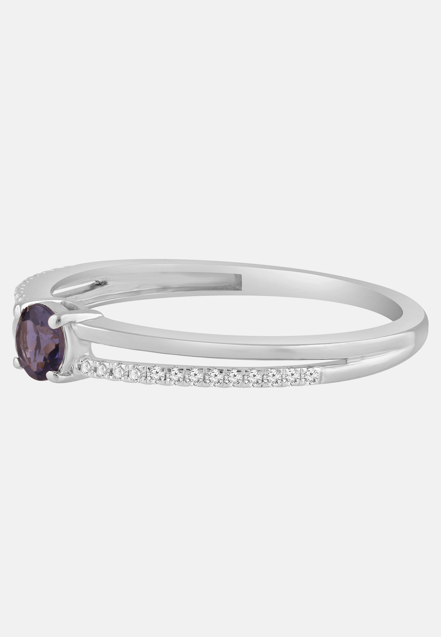 Ring aus 375 Weißgold mit Diamant