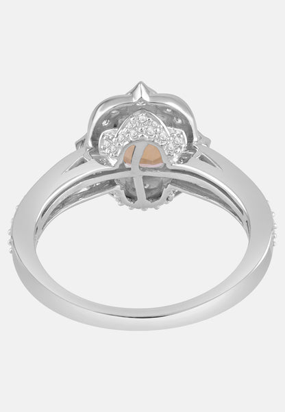 Ring aus 375 Weißgold mit Diamant