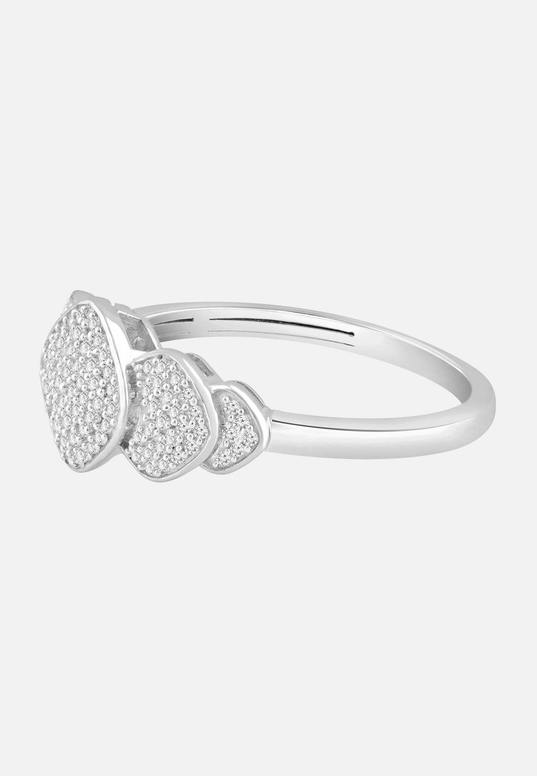 Ring aus 375 Weißgold mit Diamant