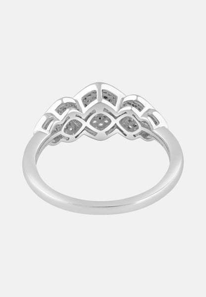 Ring aus 375 Weißgold mit Diamant