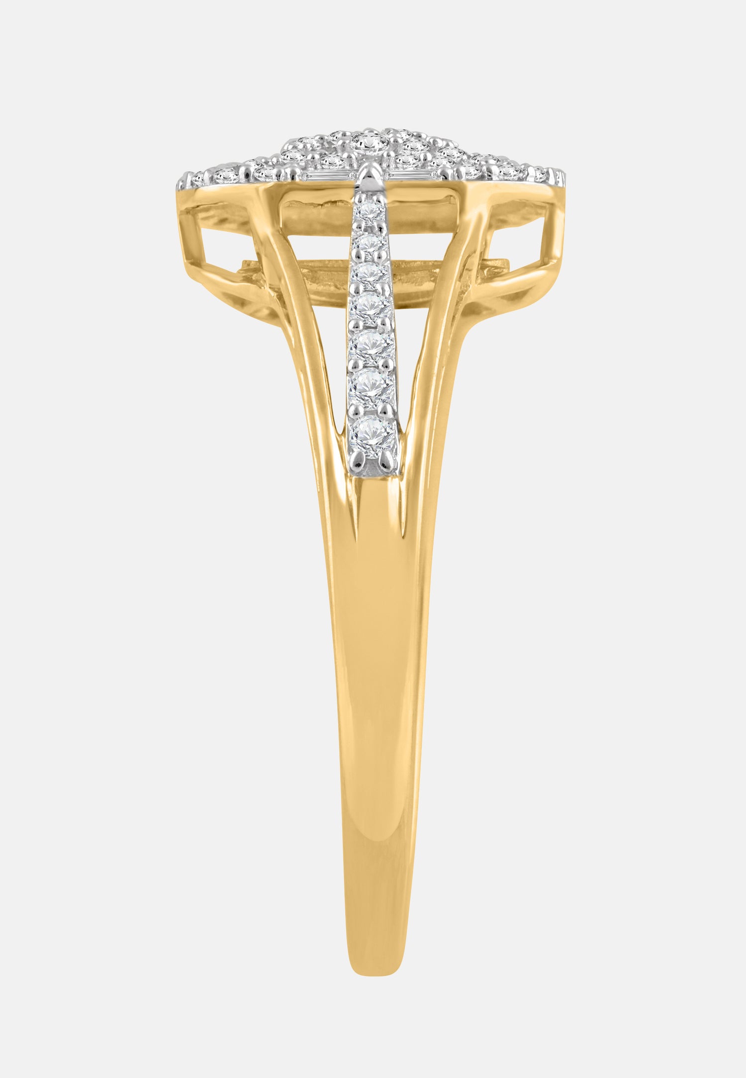Ring aus 375 Gelbgold mit Diamant