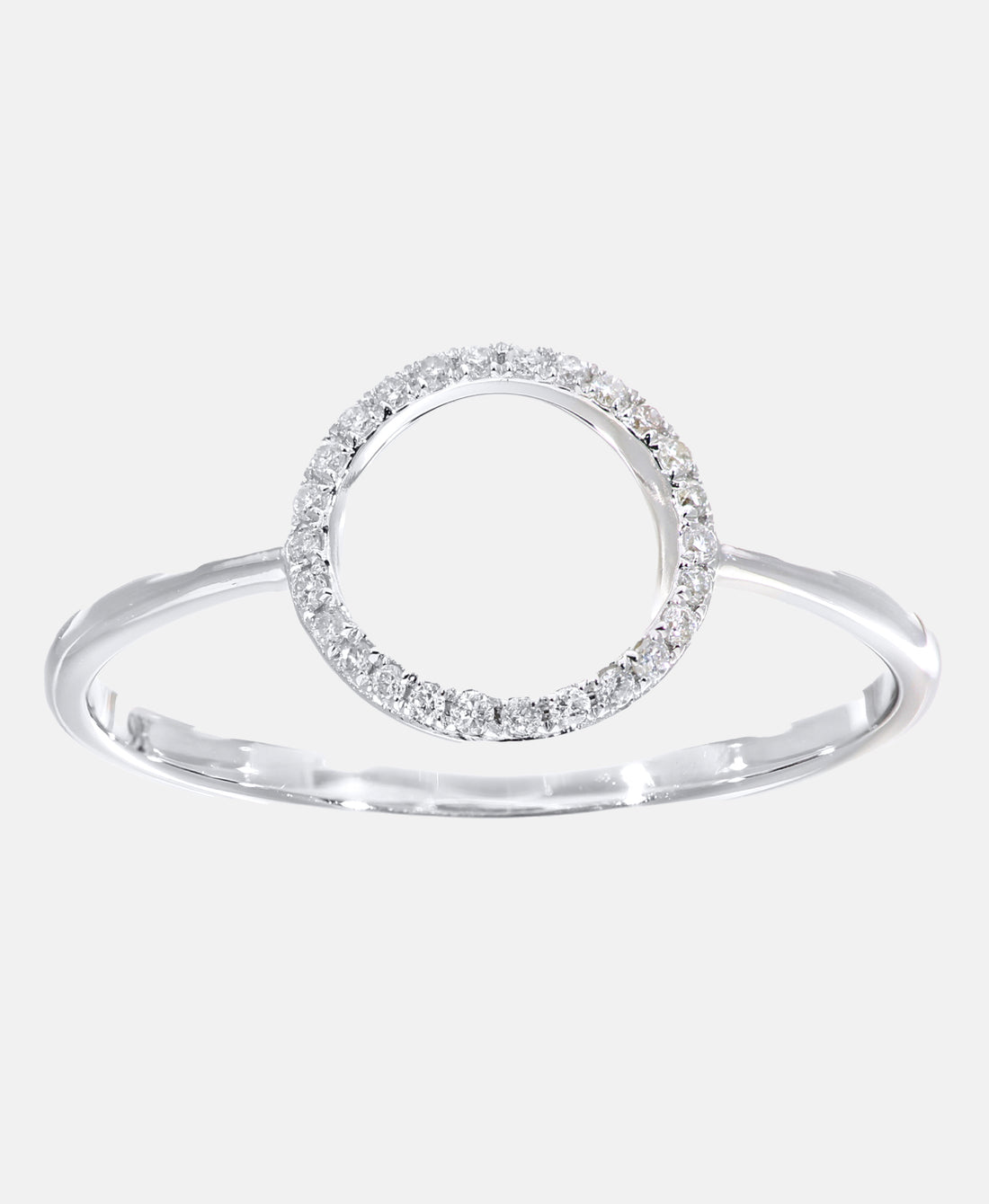 Ring aus 375 Weißgold mit Diamant