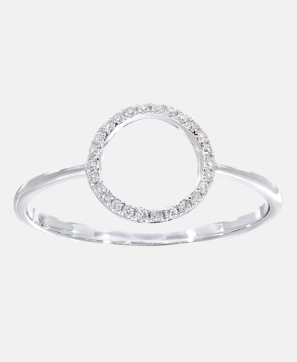 Ring aus 375 Weißgold mit Diamant