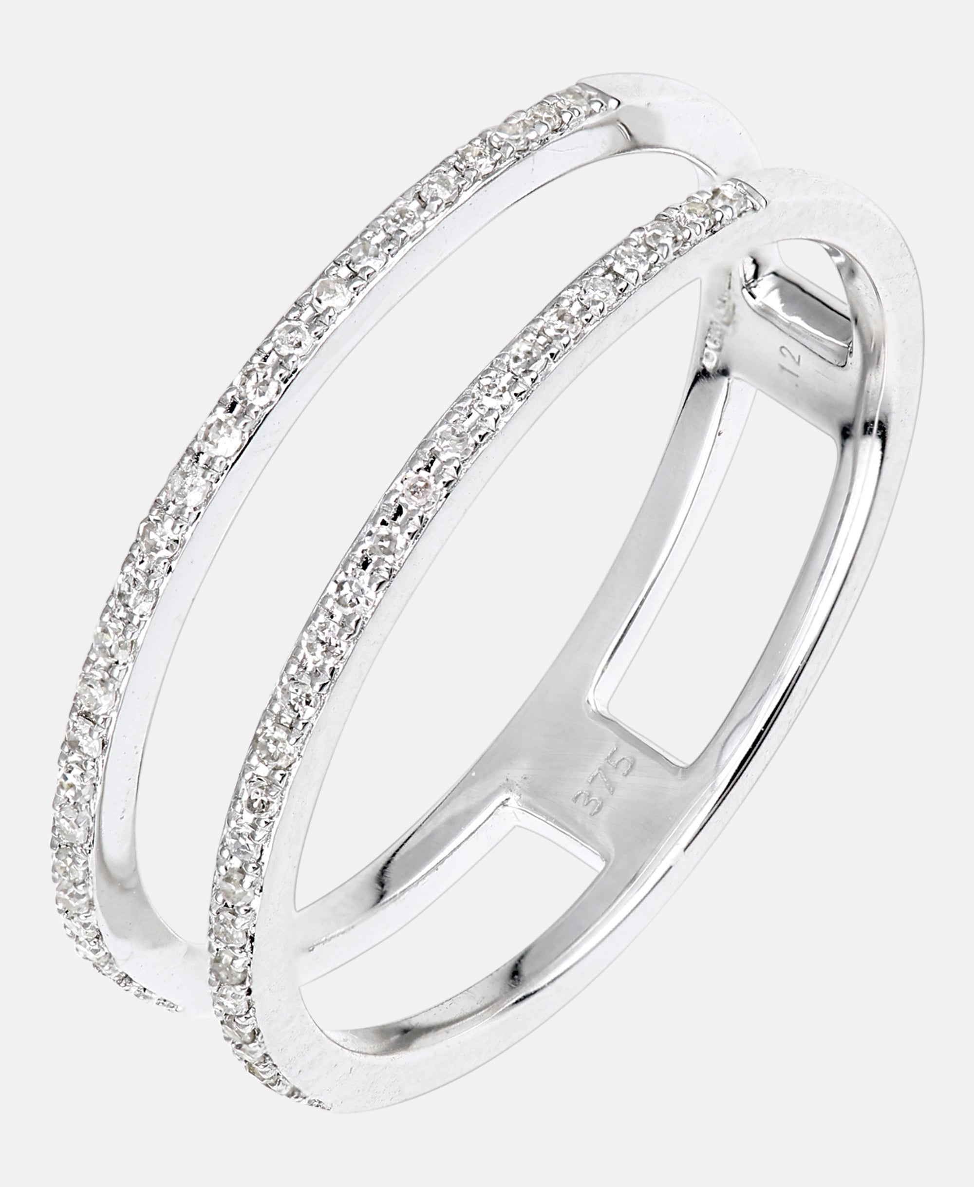 Ring aus 375 Weißgold mit Diamant