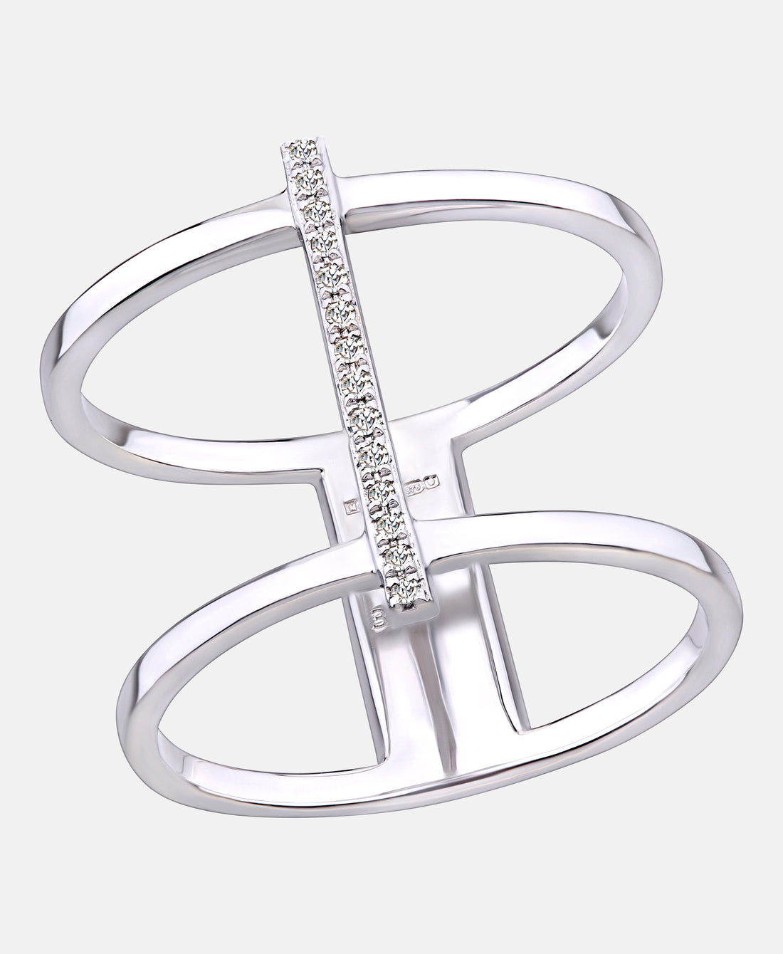 Ring aus 375 Weißgold mit Diamant