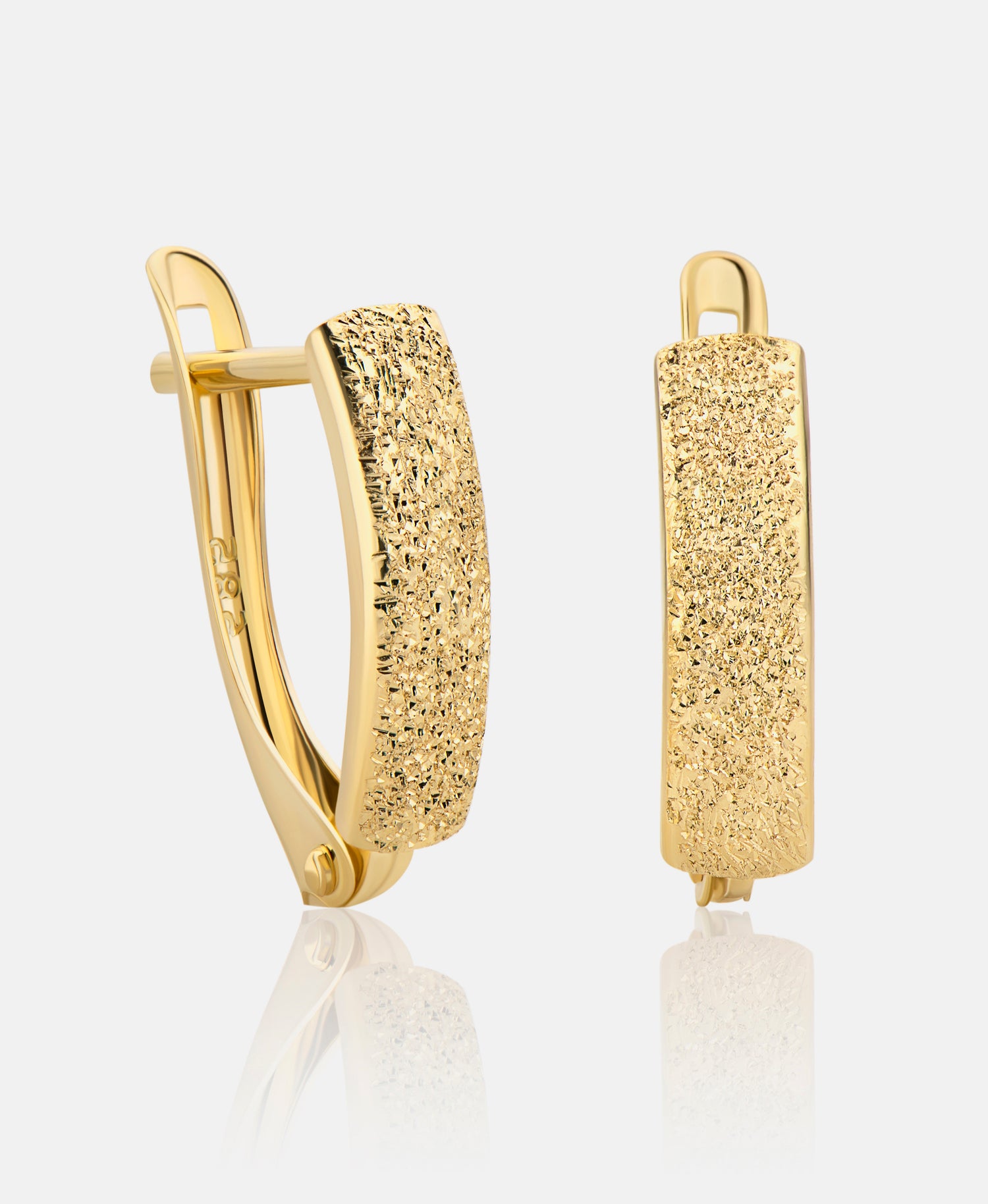 Hoop earrings in 585 (14K) Yellow Gold
