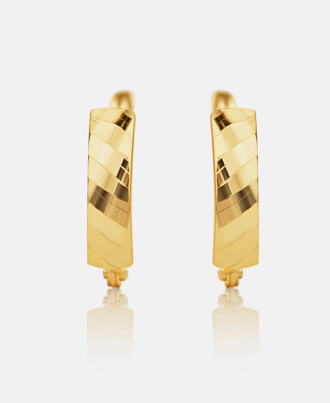 Hoop earrings in 585 (14K) Yellow Gold