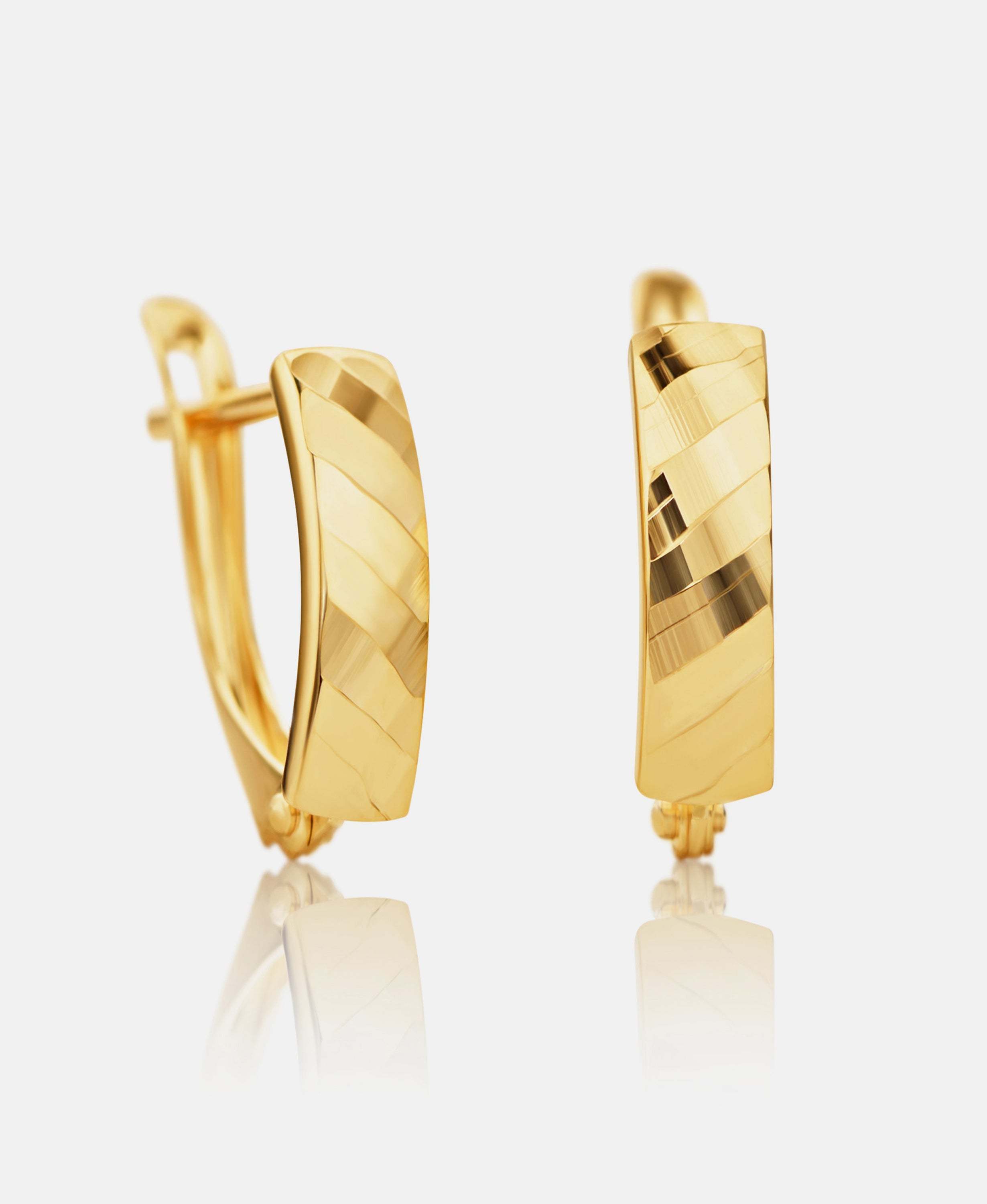 Hoop earrings in 585 (14K) Yellow Gold