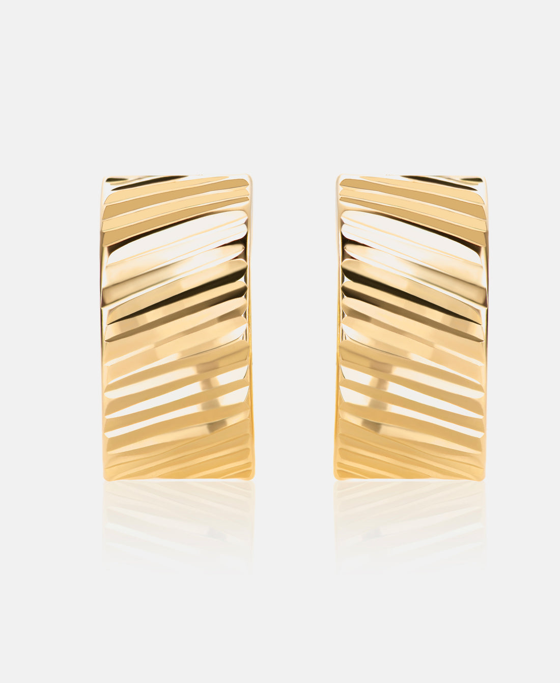 Hoop earrings in 585 (14K) Yellow Gold