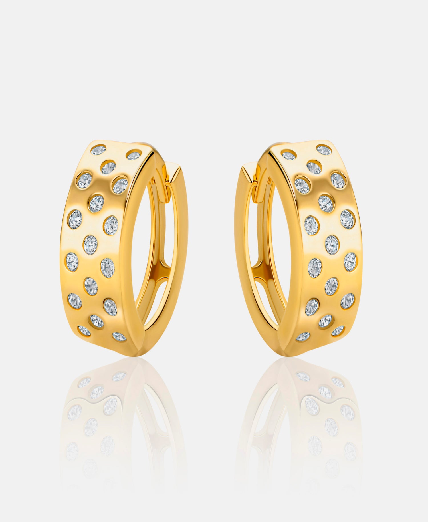 Hoop earrings in 585 (14K) Yellow Gold with Cubic Zirconia