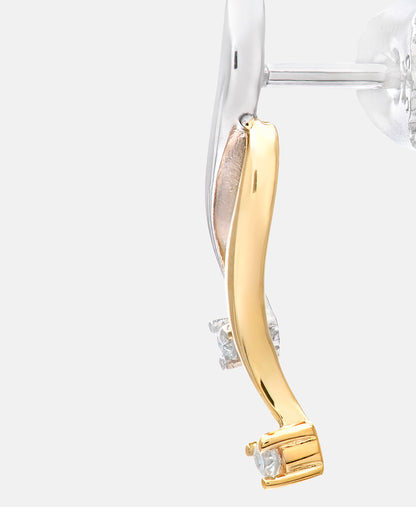 Ohrhänger aus 375 Gelbgold mit Diamant