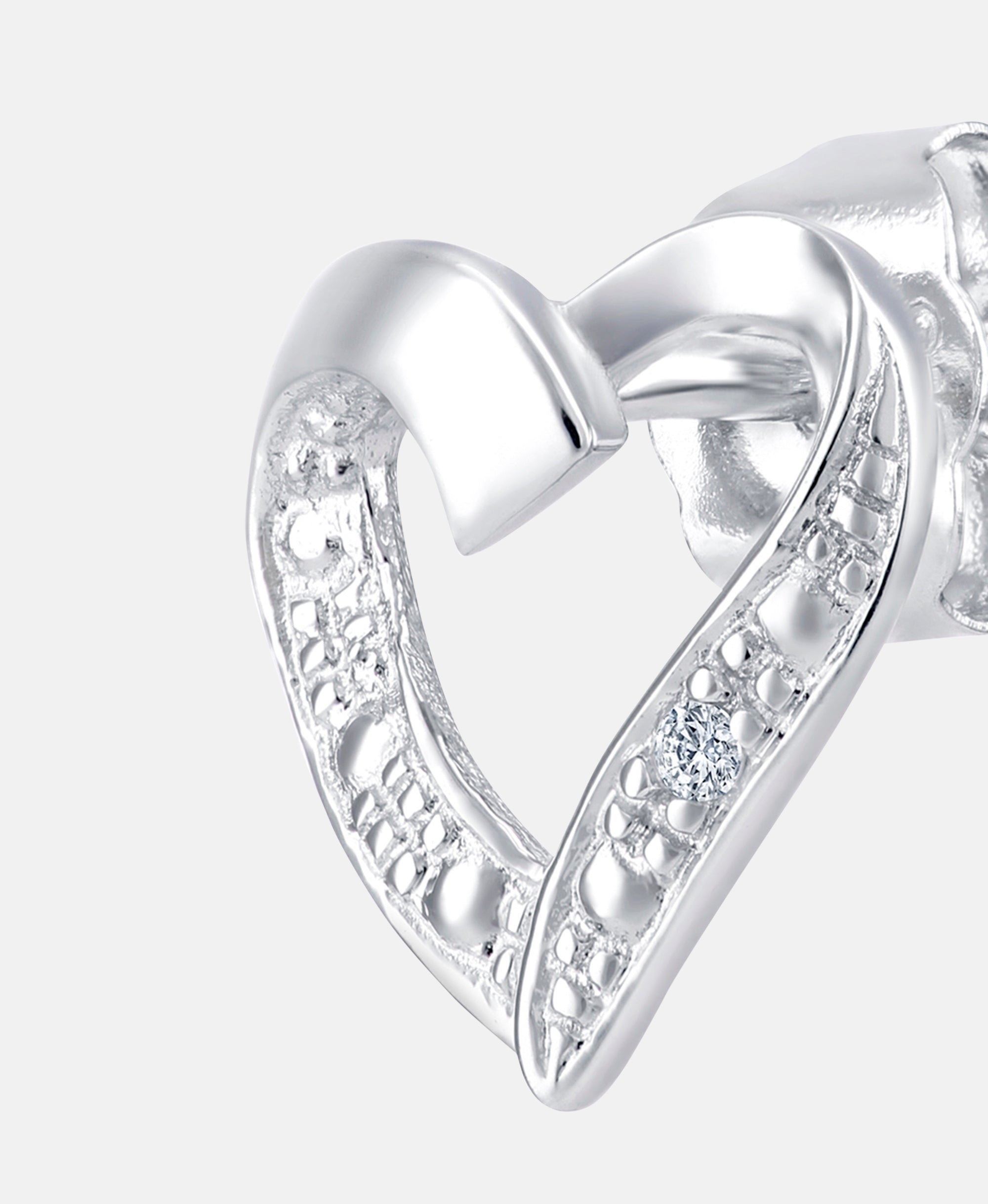 Ohrstecker aus 375 Weißgold mit Diamant Herz-Design