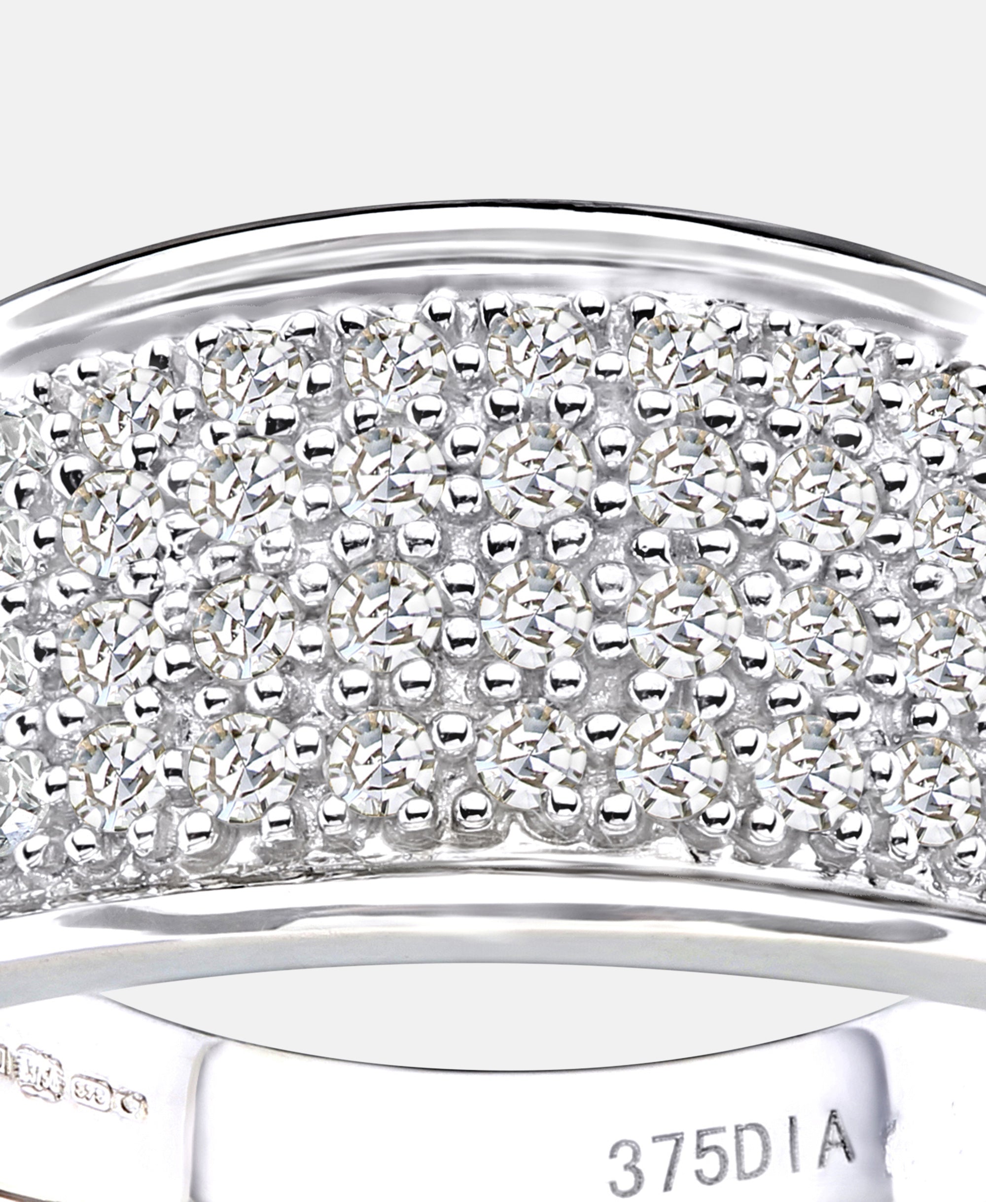 Eternity-Ring aus 375 Weißgold mit 0.50 Karat Diamant