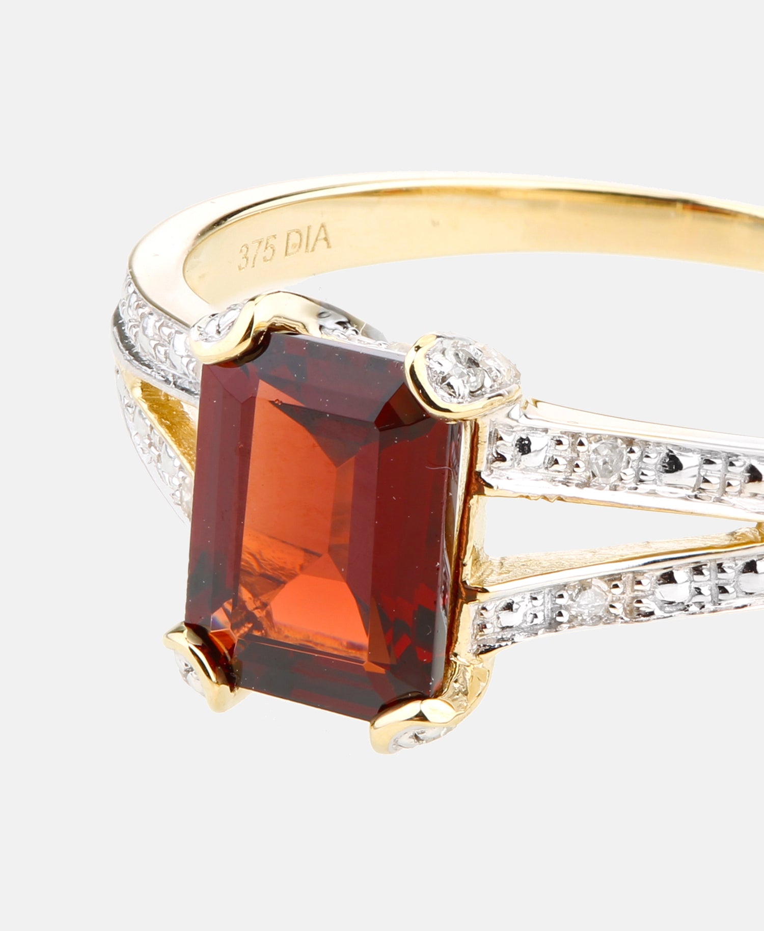 DIAMANT LETERNEL Ring Gold