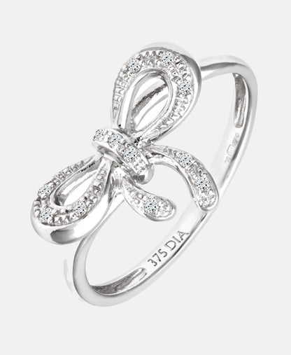 Ring aus 375 Weißgold mit 0.05 Karat Diamant