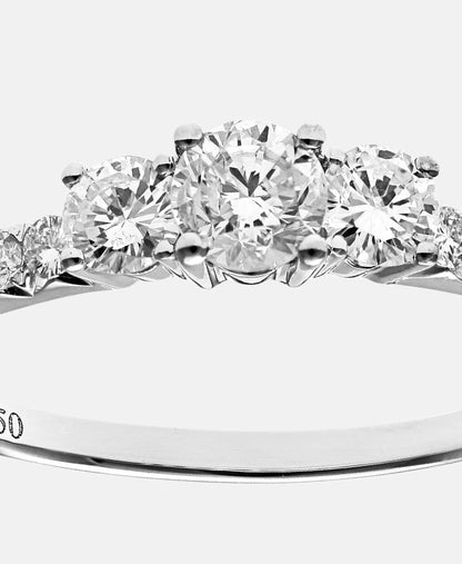Verlobungsring aus 750 Weißgold mit Diamant