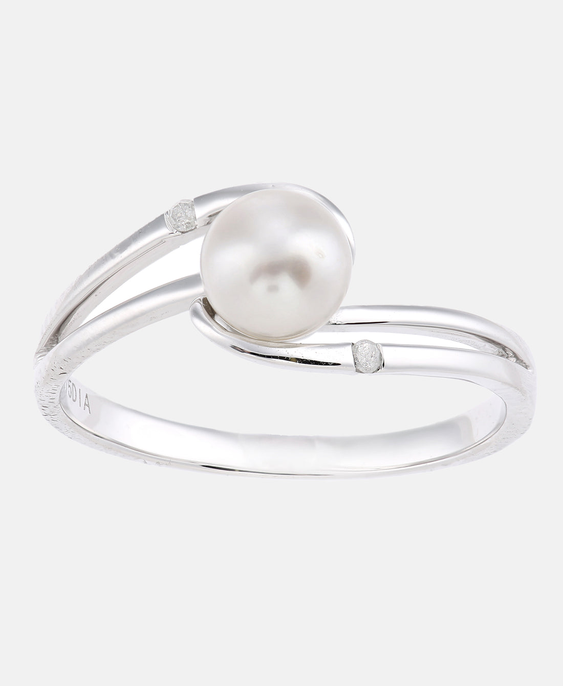 Ring aus 375 Weißgold mit 0.02 Karat Diamant mit Perle
