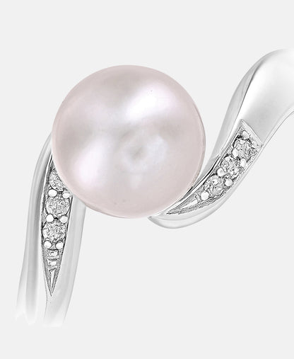 Ring aus 375 Weißgold mit 0.04 Karat Diamant mit Perle