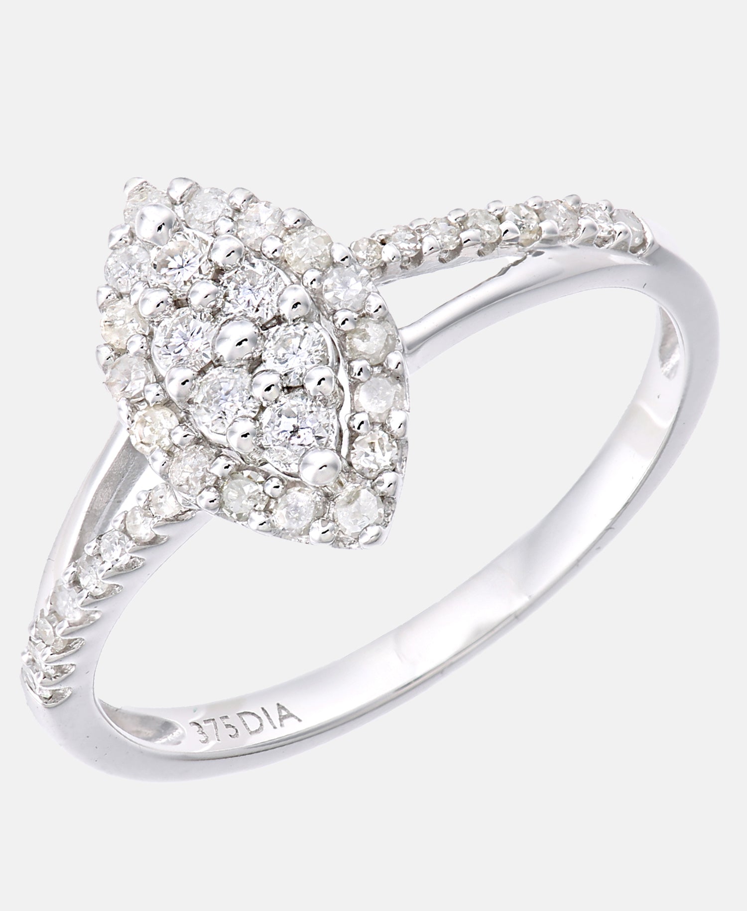 Cluster-Ring aus 375 Weißgold mit 0.36 Karat Diamant