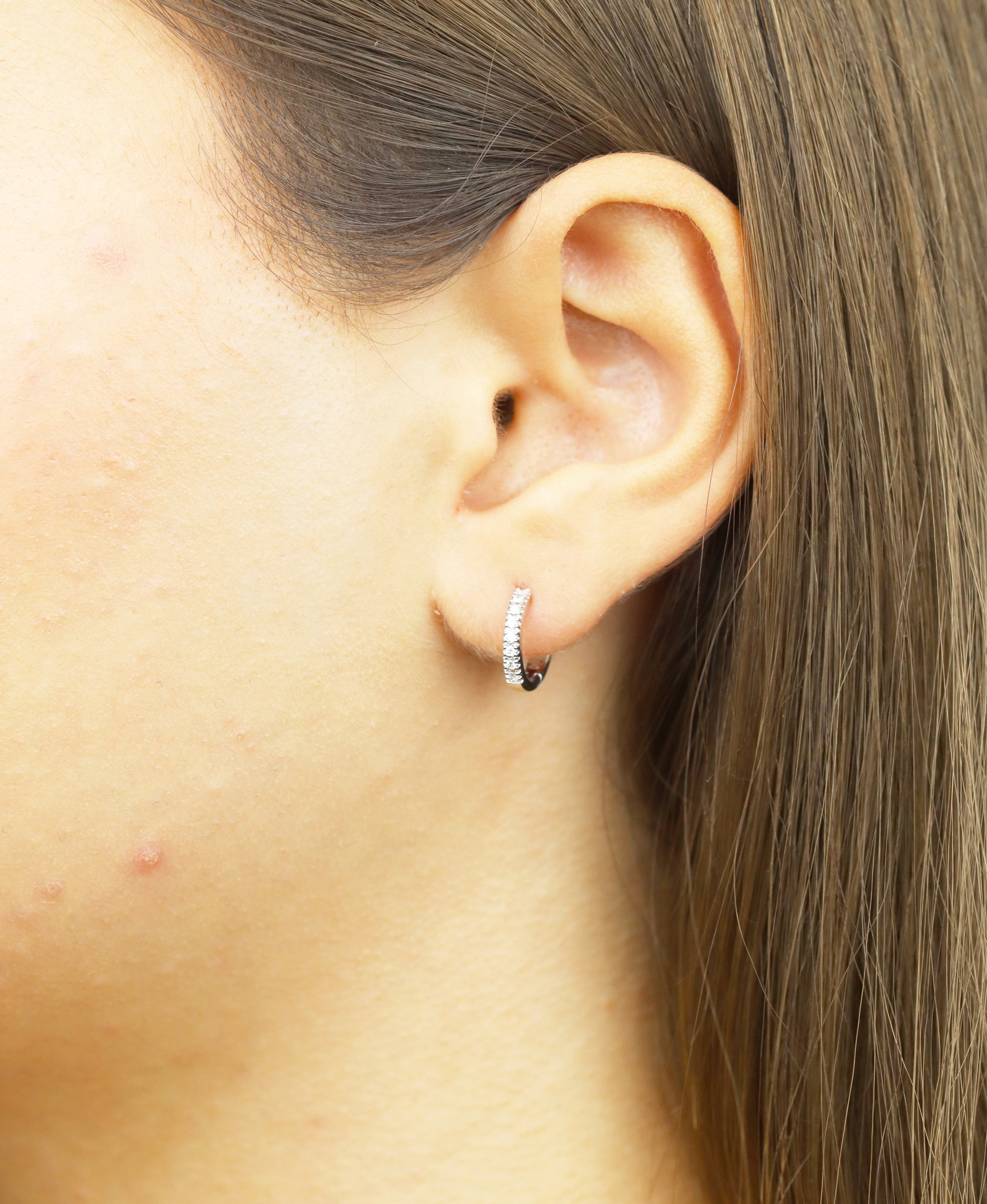 Ohrringe aus 750 Weißgold mit Diamant