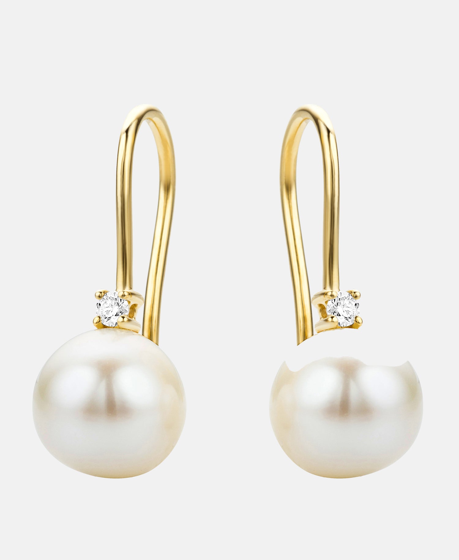 Ohrringe aus 585 Gelbgold mit 0.07 Karat Diamant mit Perle