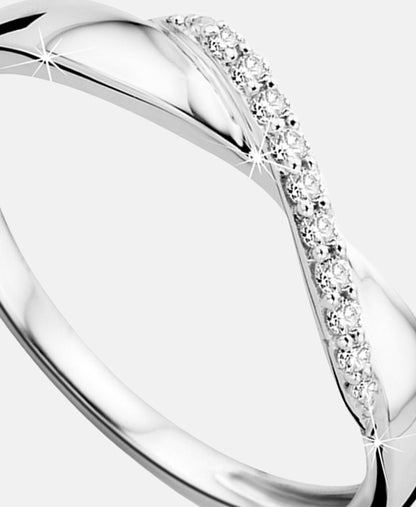 Ring aus 375 Weißgold mit Diamant