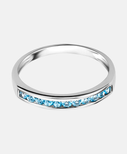 Ring aus 375 Weißgold mit Topas